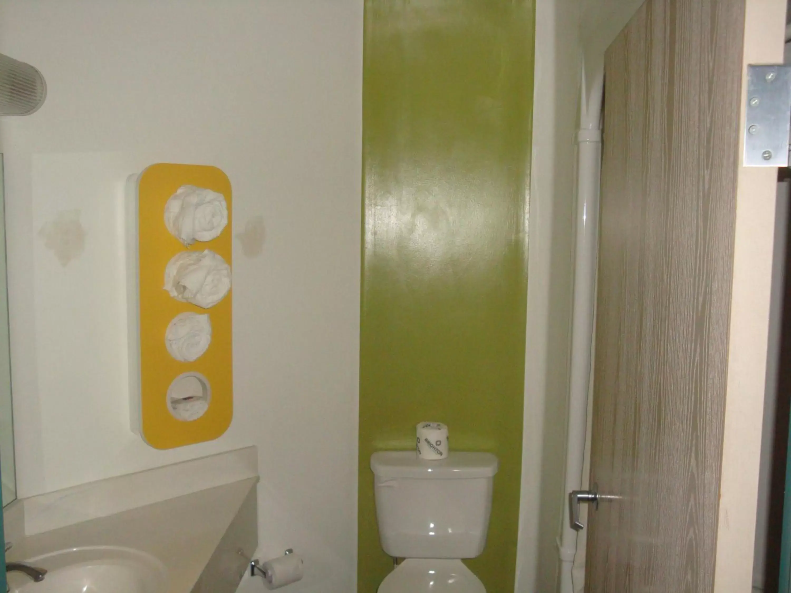 Bathroom in Motel 6-Lake Havasu, AZ - Lakeside