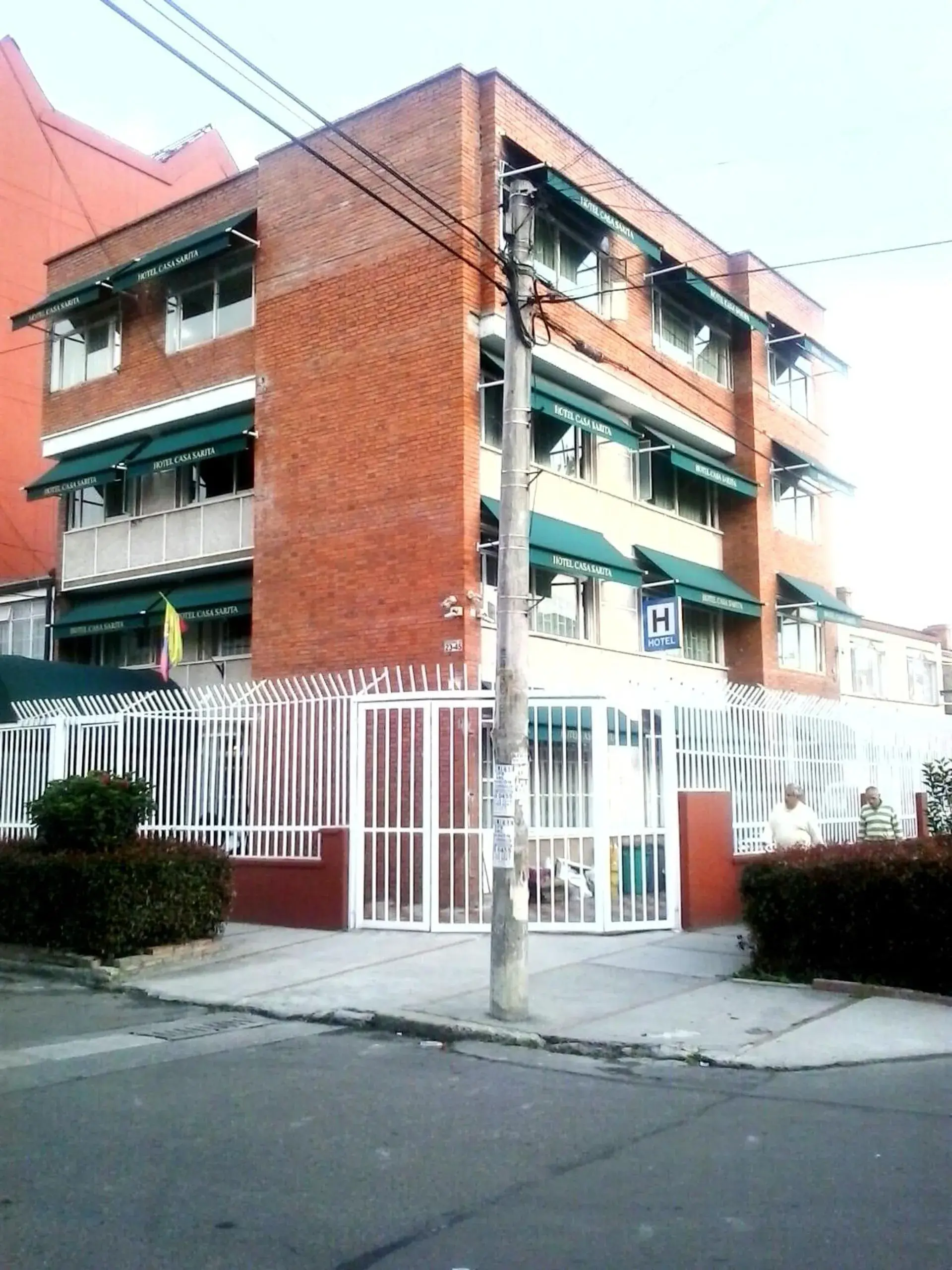 Property Building in Hotel Casa Sarita