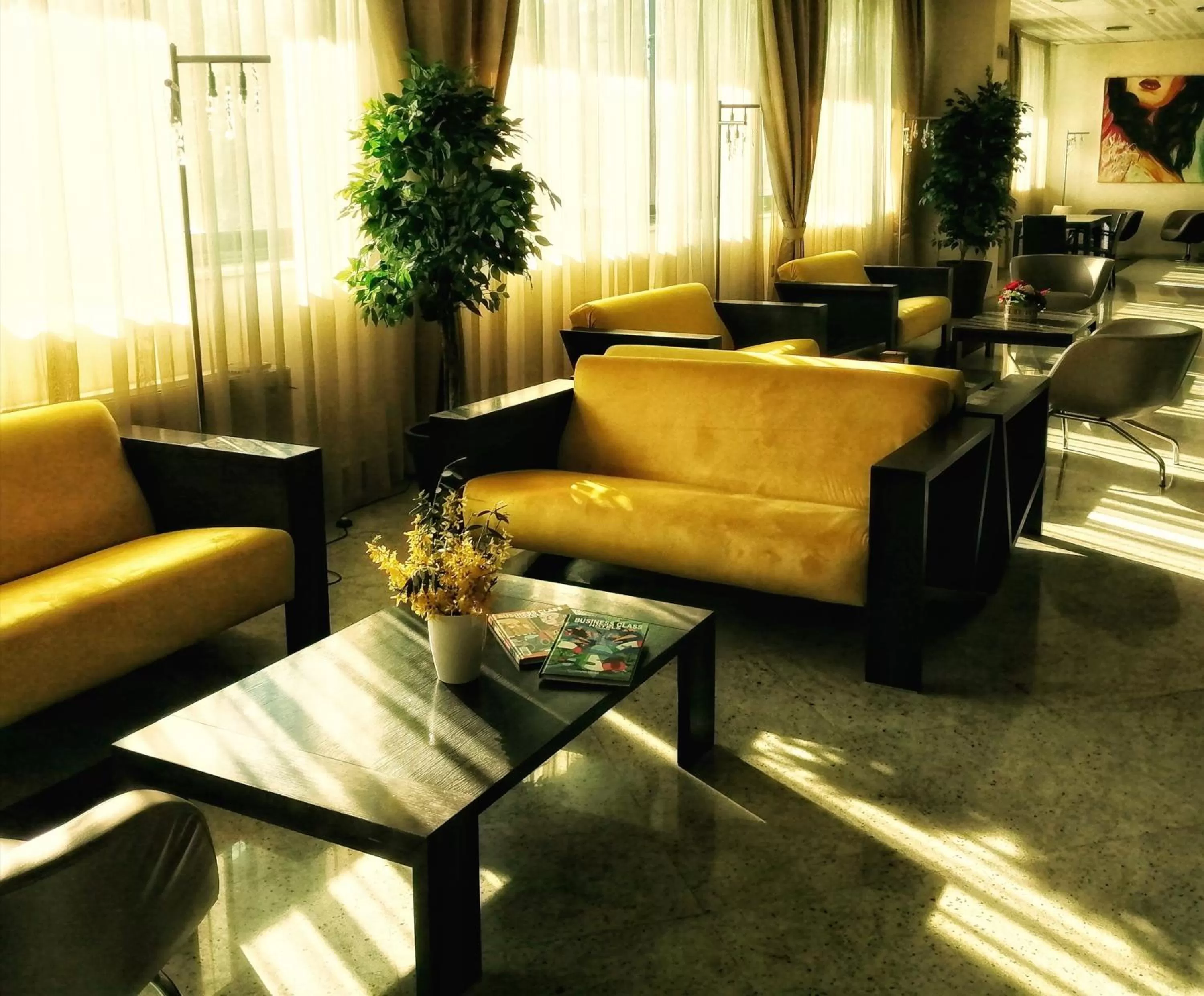 Restaurant/places to eat in Hotel Parisi