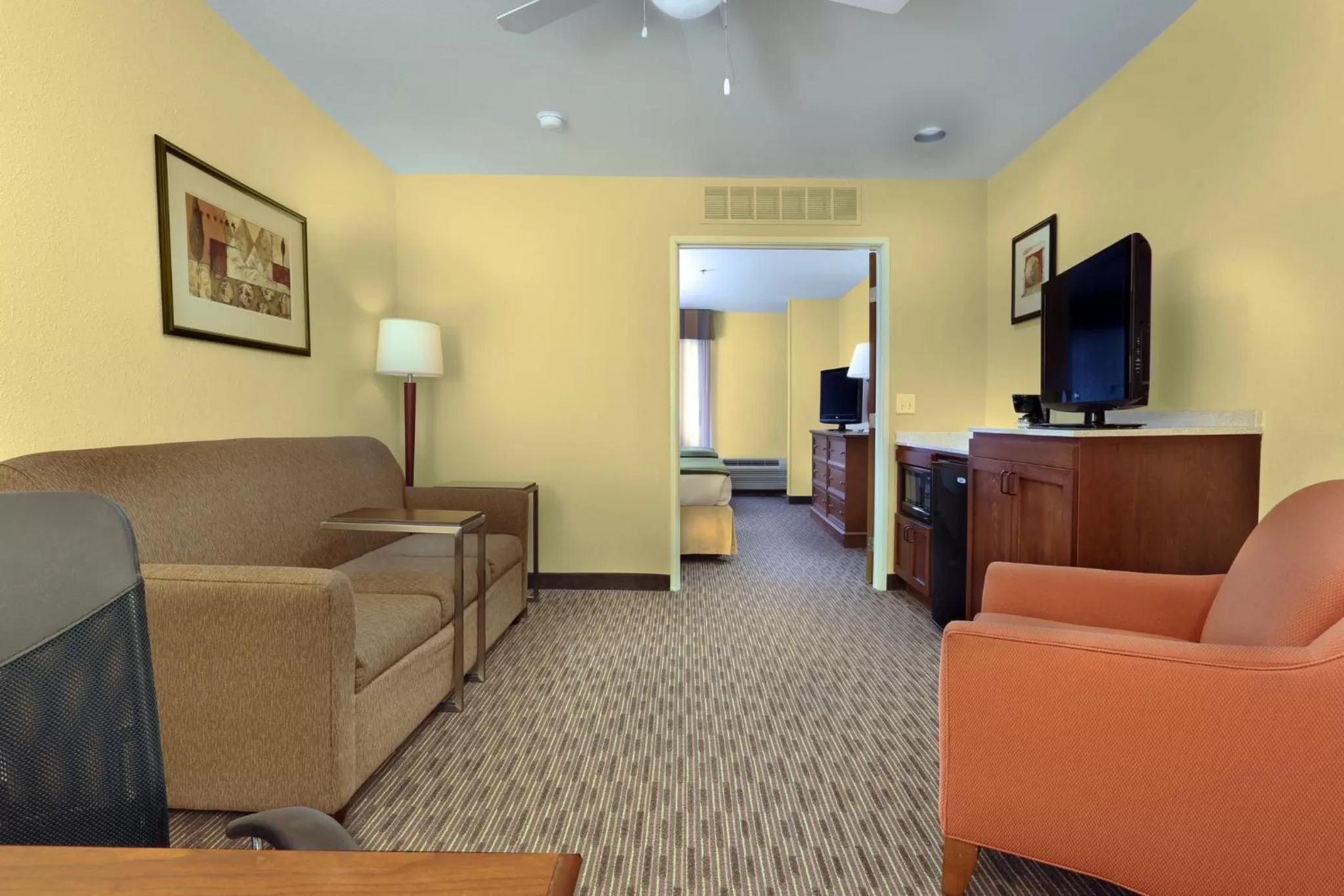 Photo of the whole room in Holiday Inn Express Hotel & Suites Scottsdale - Old Town by IHG