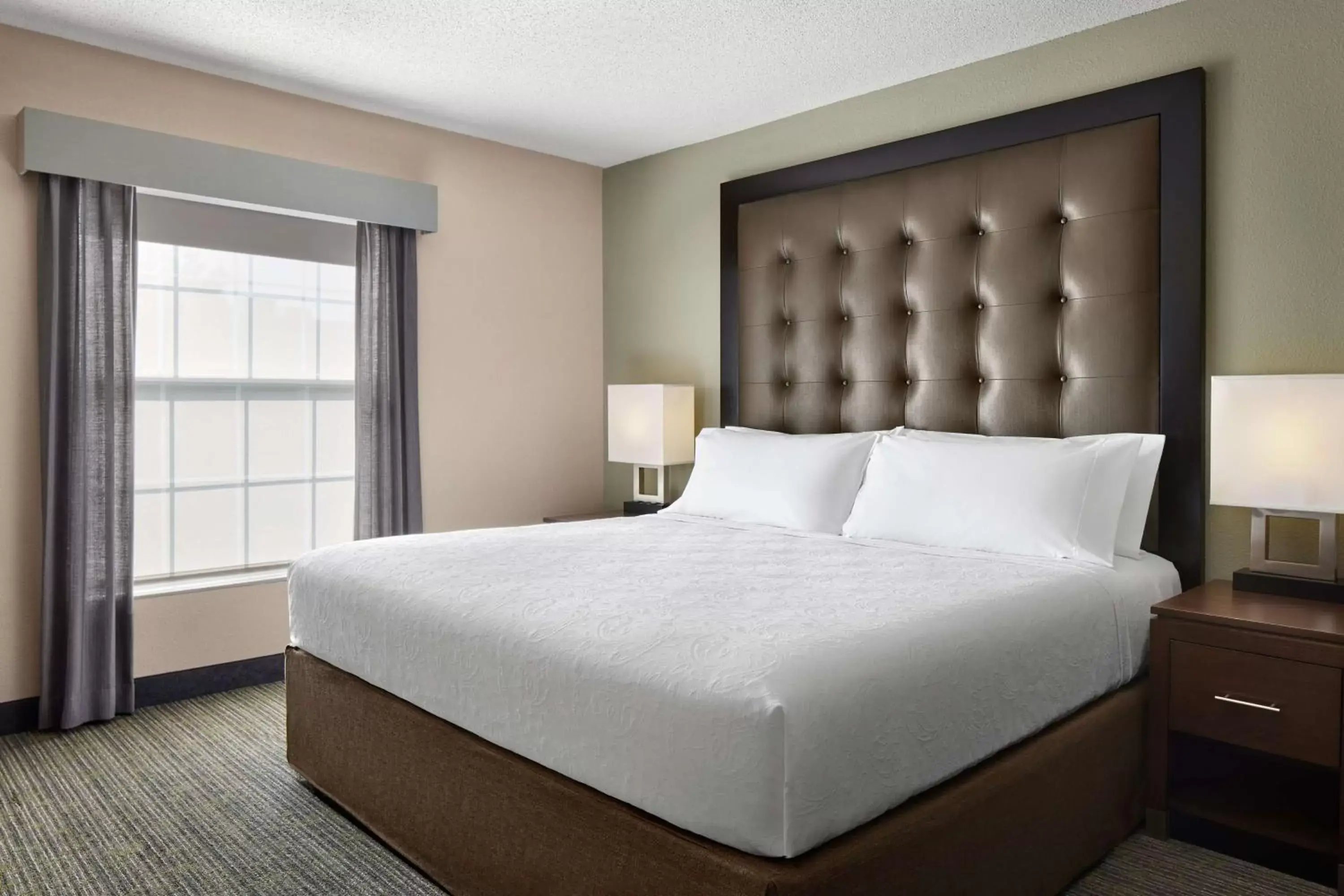 Bed in Homewood Suites by Hilton Baltimore-Washington Intl Apt Bed in Homewood Suites by Hilton Baltimore-Washington Intl Apt