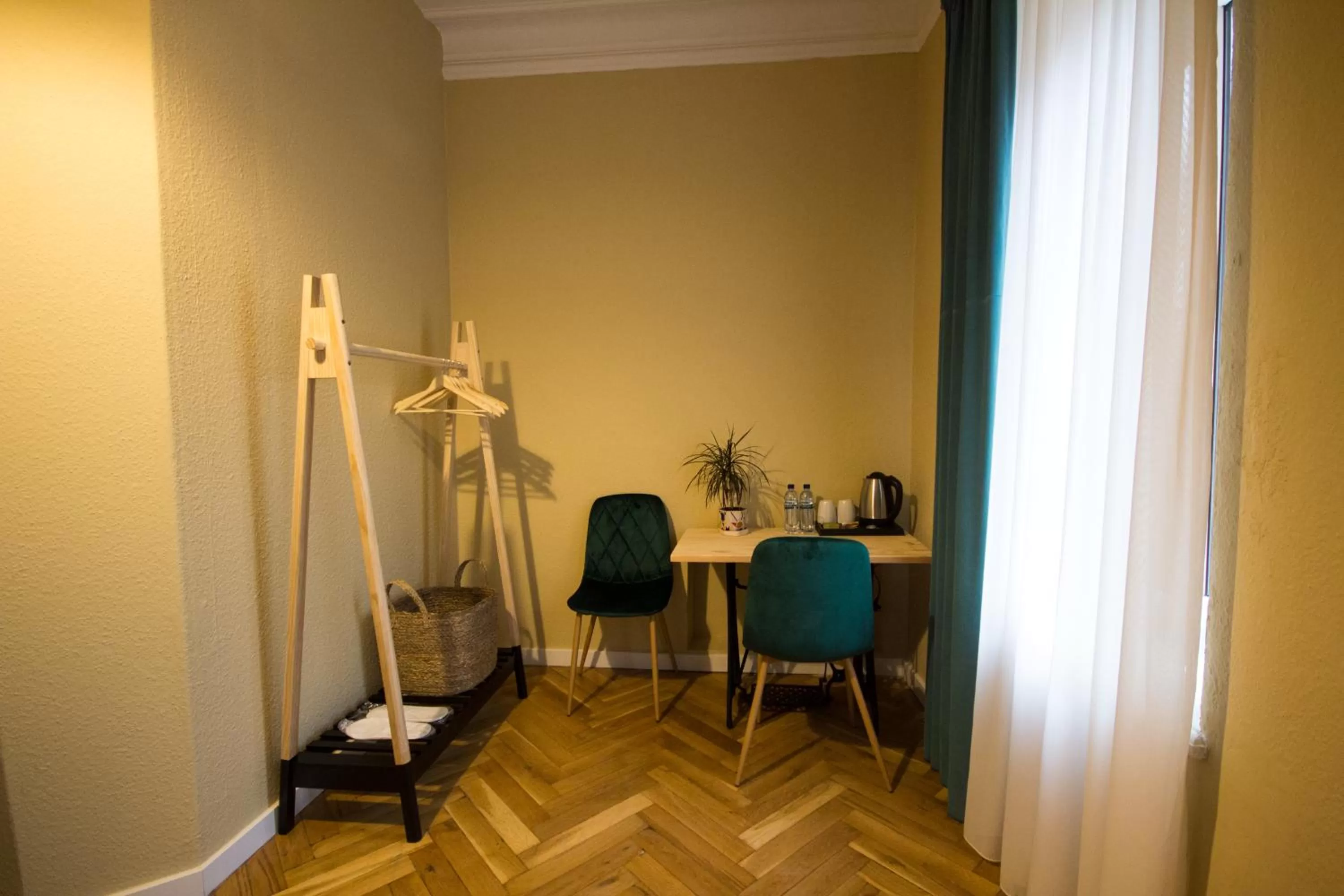 Kitchen or kitchenette in Hotel Kartli