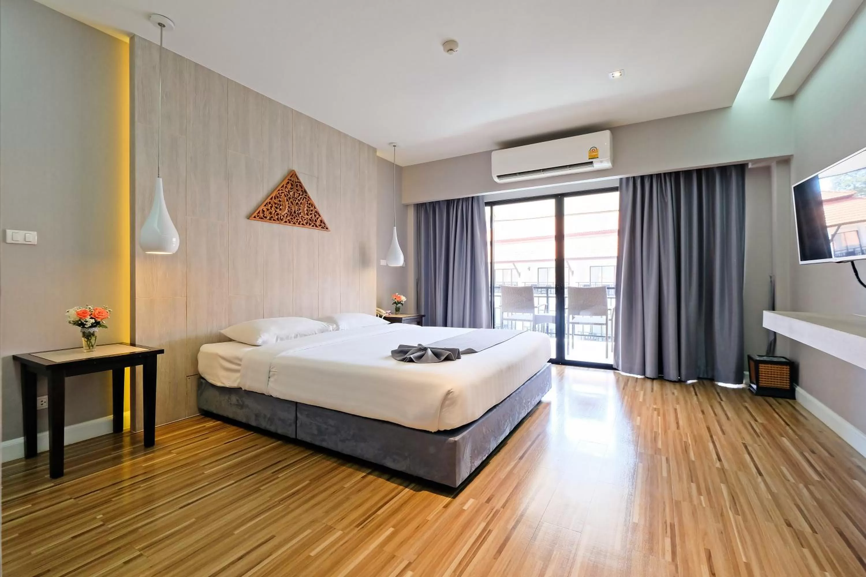 Bed in Green Lake Resort - SHA Extra Plus Certified