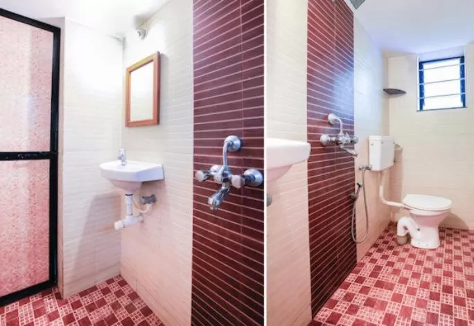 Bathroom in God's Gift Guest House