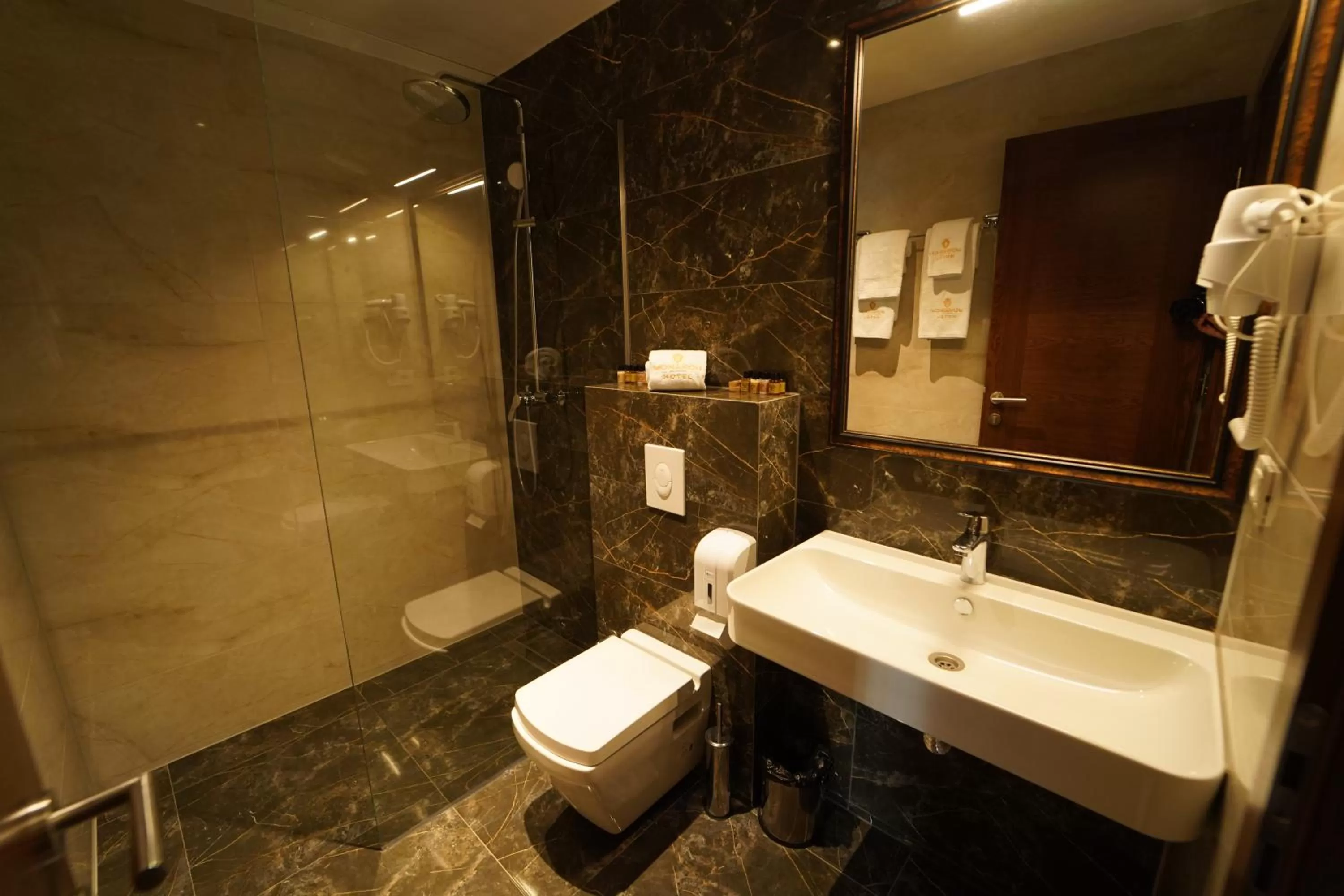 Bathroom in Monarch Hotel