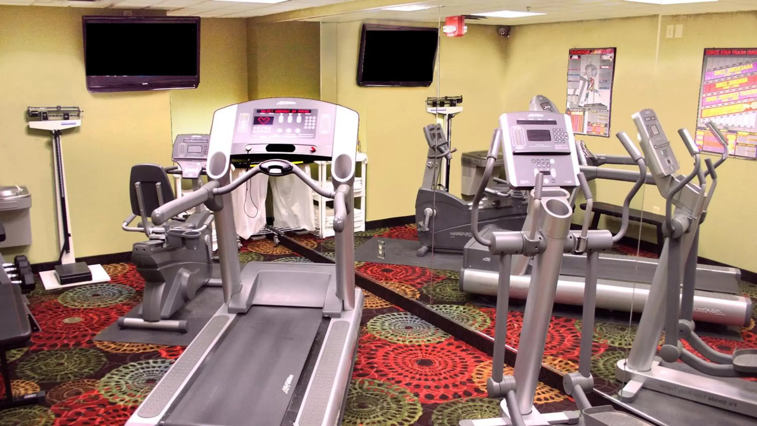 Spa and wellness centre/facilities, Fitness Center/Facilities in Holiday Inn Express Jamestown, an IHG Hotel