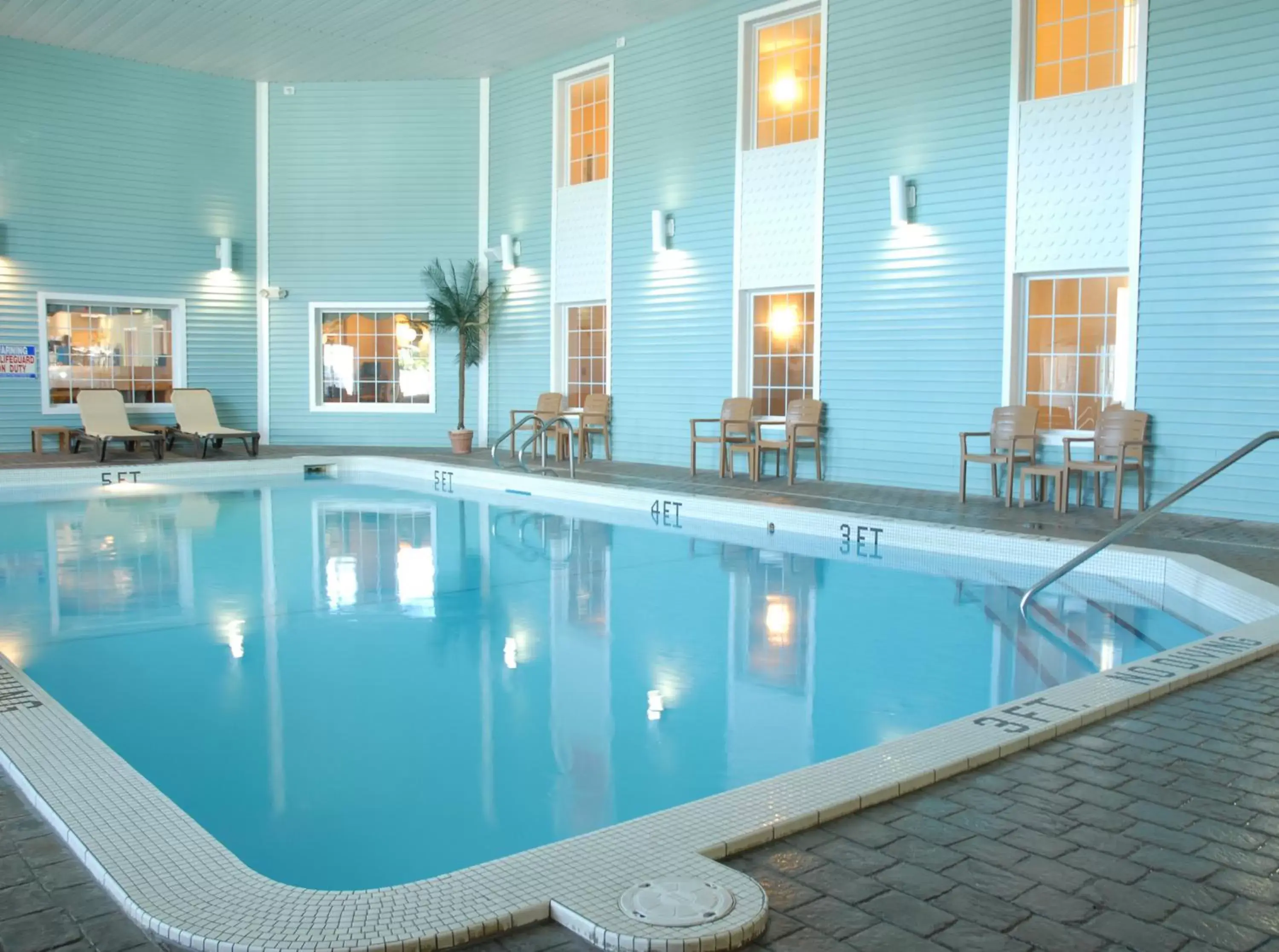 Swimming Pool in Sugar Beach Resort Hotel