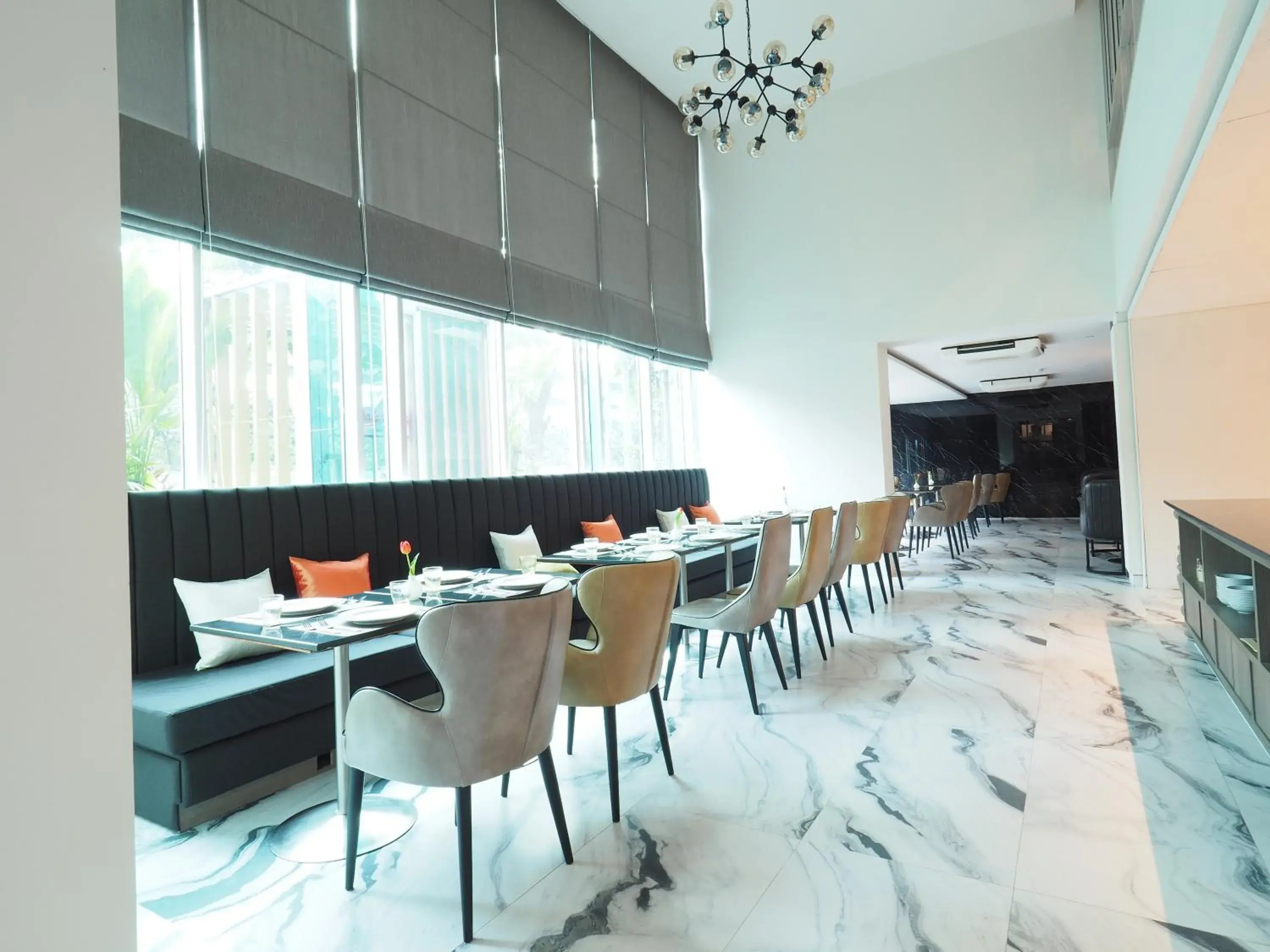 Restaurant/Places to Eat in Bella B All Suite Bangkok