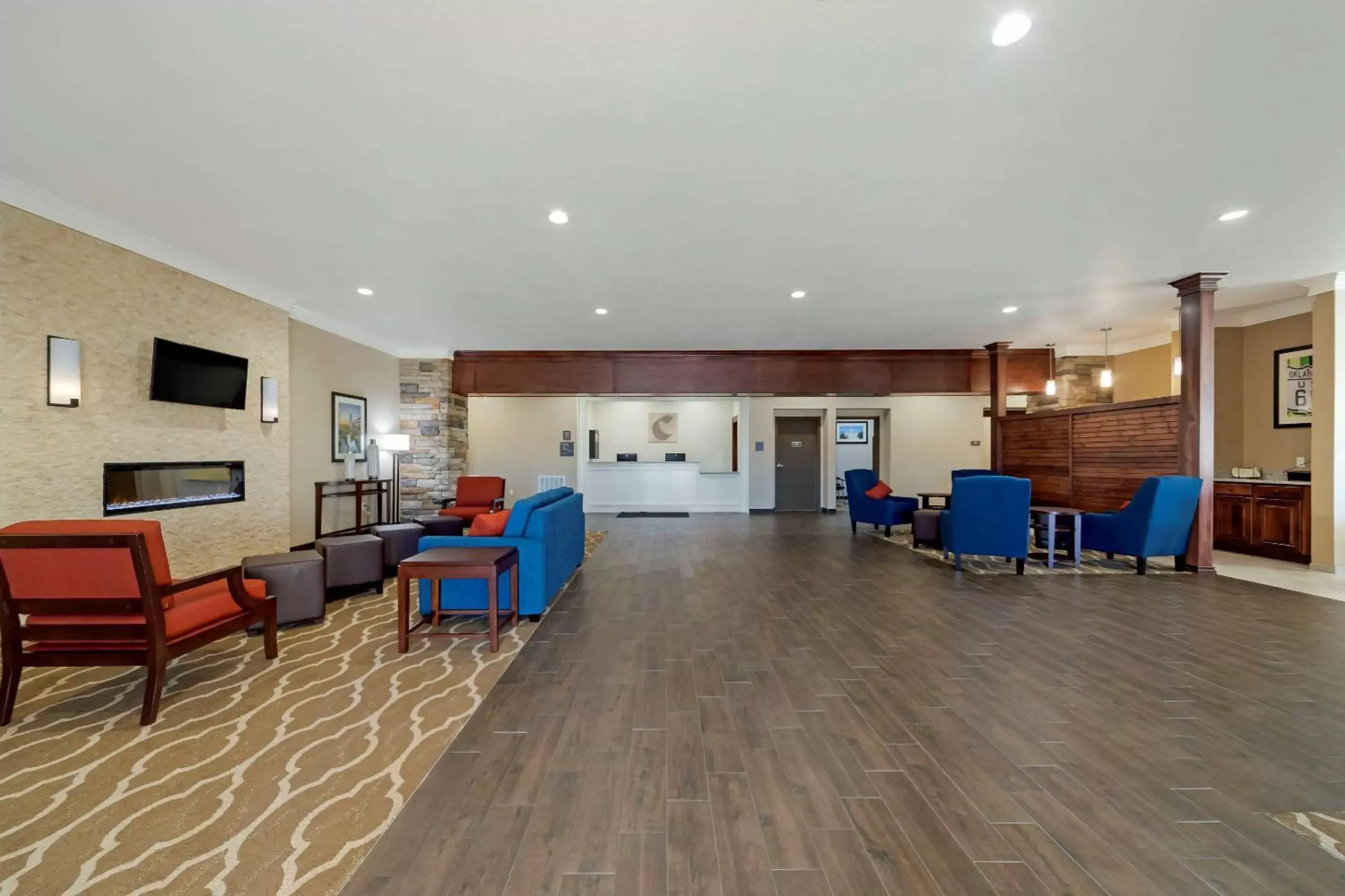 Lobby or reception in Comfort Inn & Suites Harrah