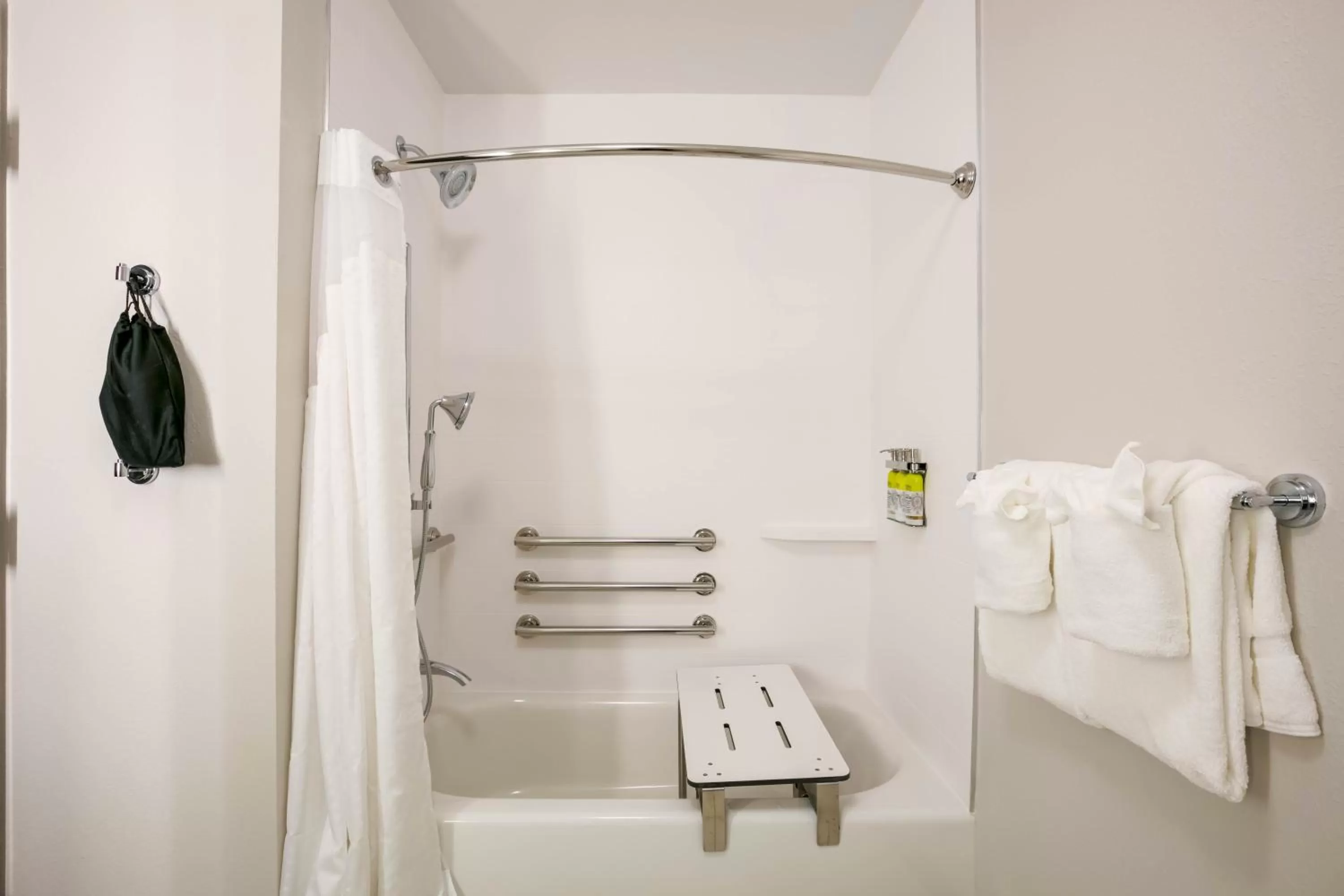 Bathroom in Holiday Inn Express & Suites Jacksonville - Town Center by IHG