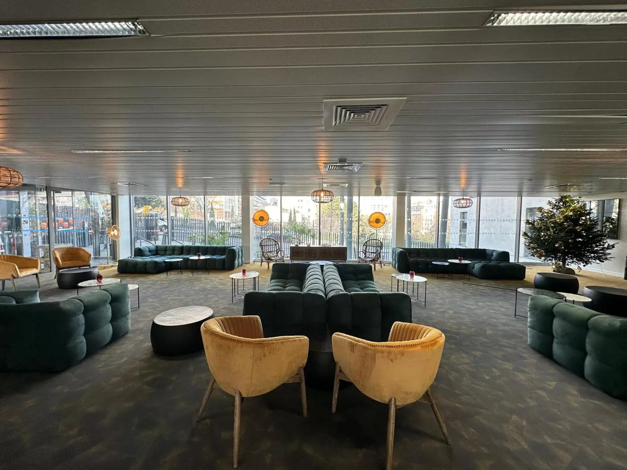 Lobby or reception in Hôtel Lodge In Paris 13