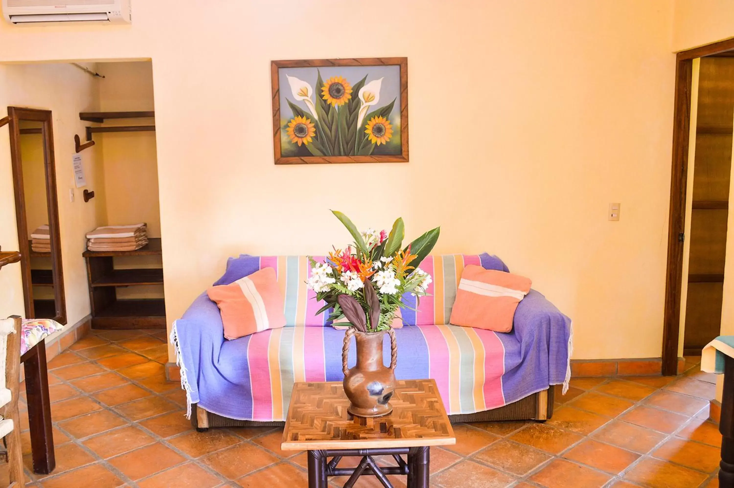 Living room, Seating Area in Hotel Casamar Suites