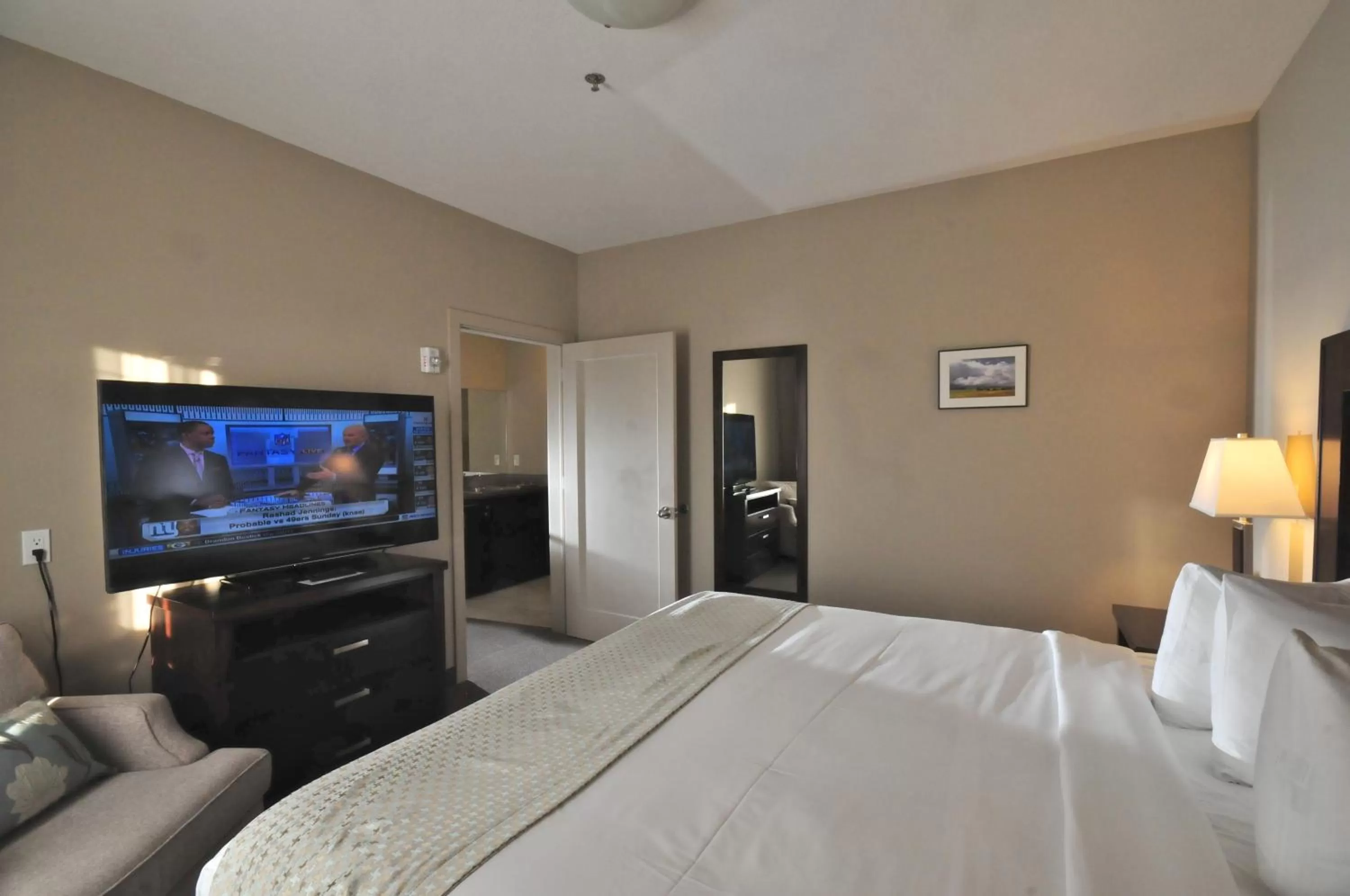 Bedroom, Bed in Ramada by Wyndham Emerald Park/Regina East