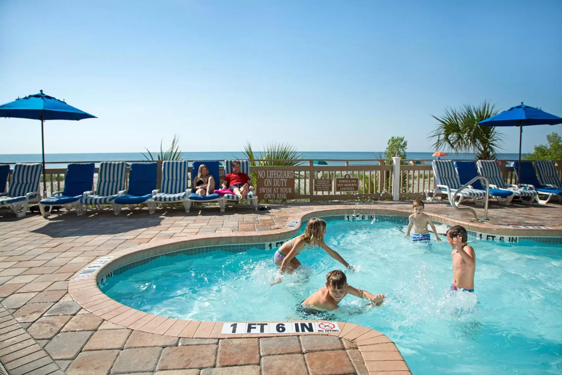 Swimming Pool in Coral Beach Resort