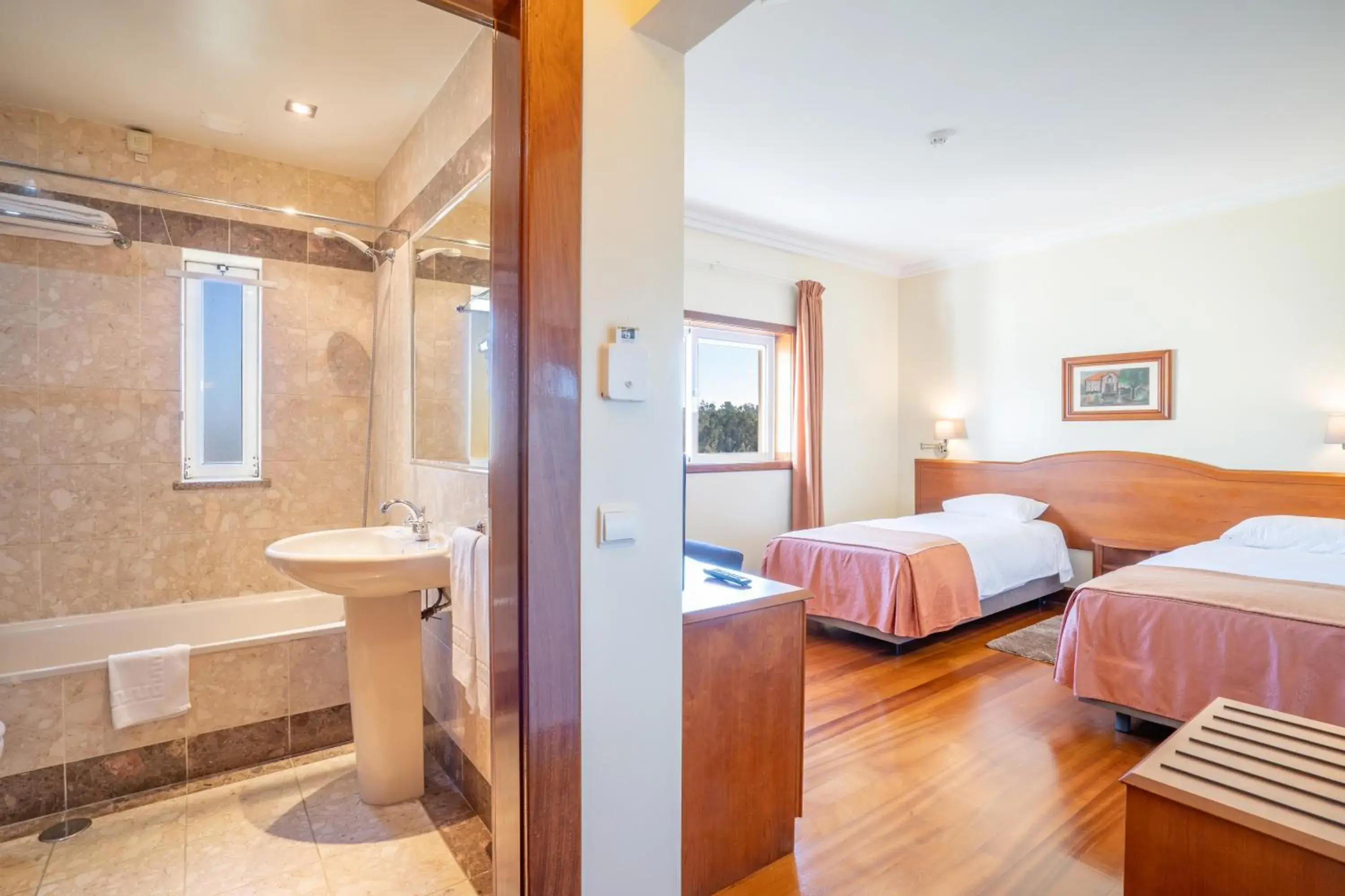 Bathroom in Hotel Ulveira