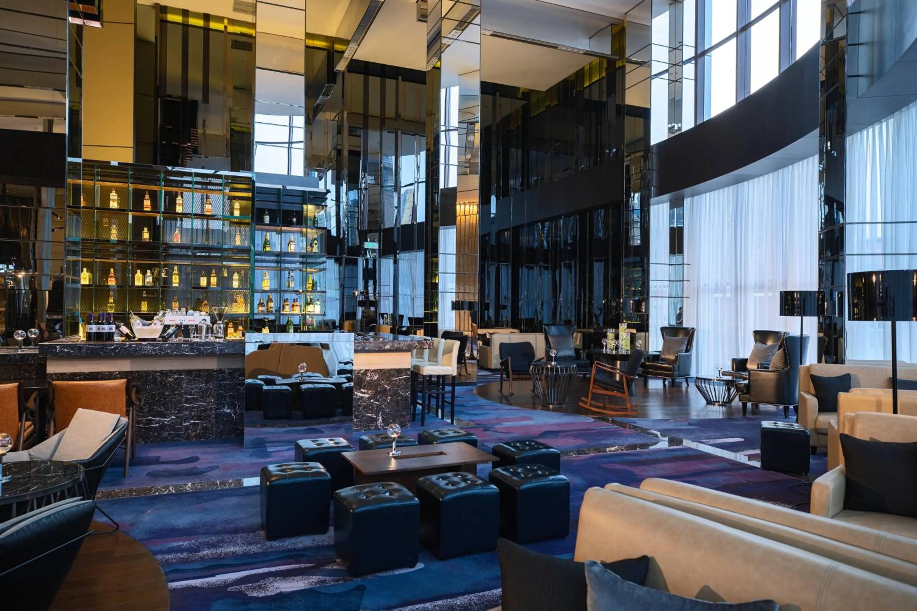 Lounge or bar in Renaissance Shenyang West Hotel