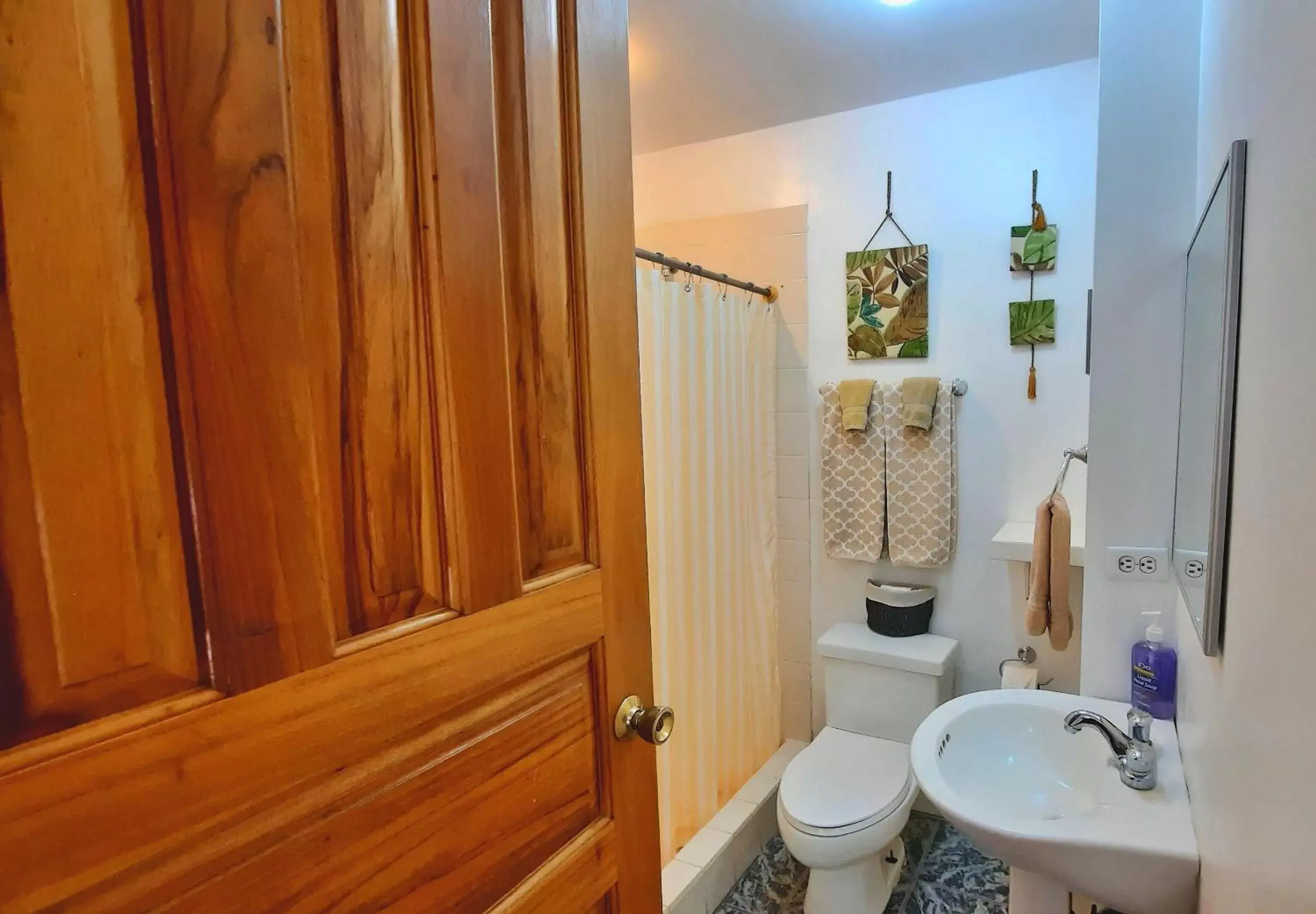 Shower, Bathroom in Vista Canyon Inn