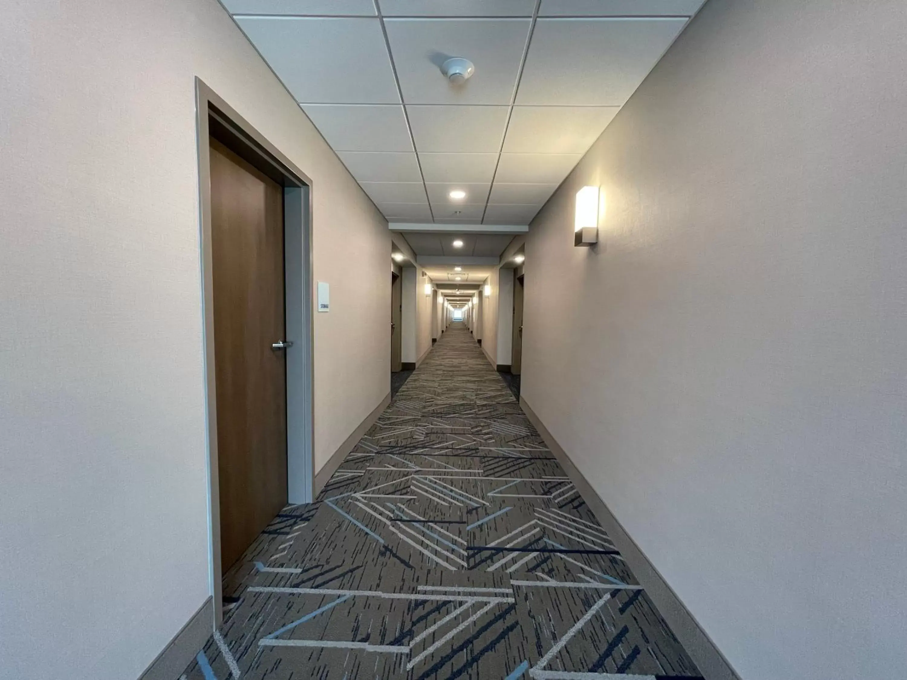 Lobby or reception in Holiday Inn Express & Suites - Ft. Smith - Airport, an IHG Hotel