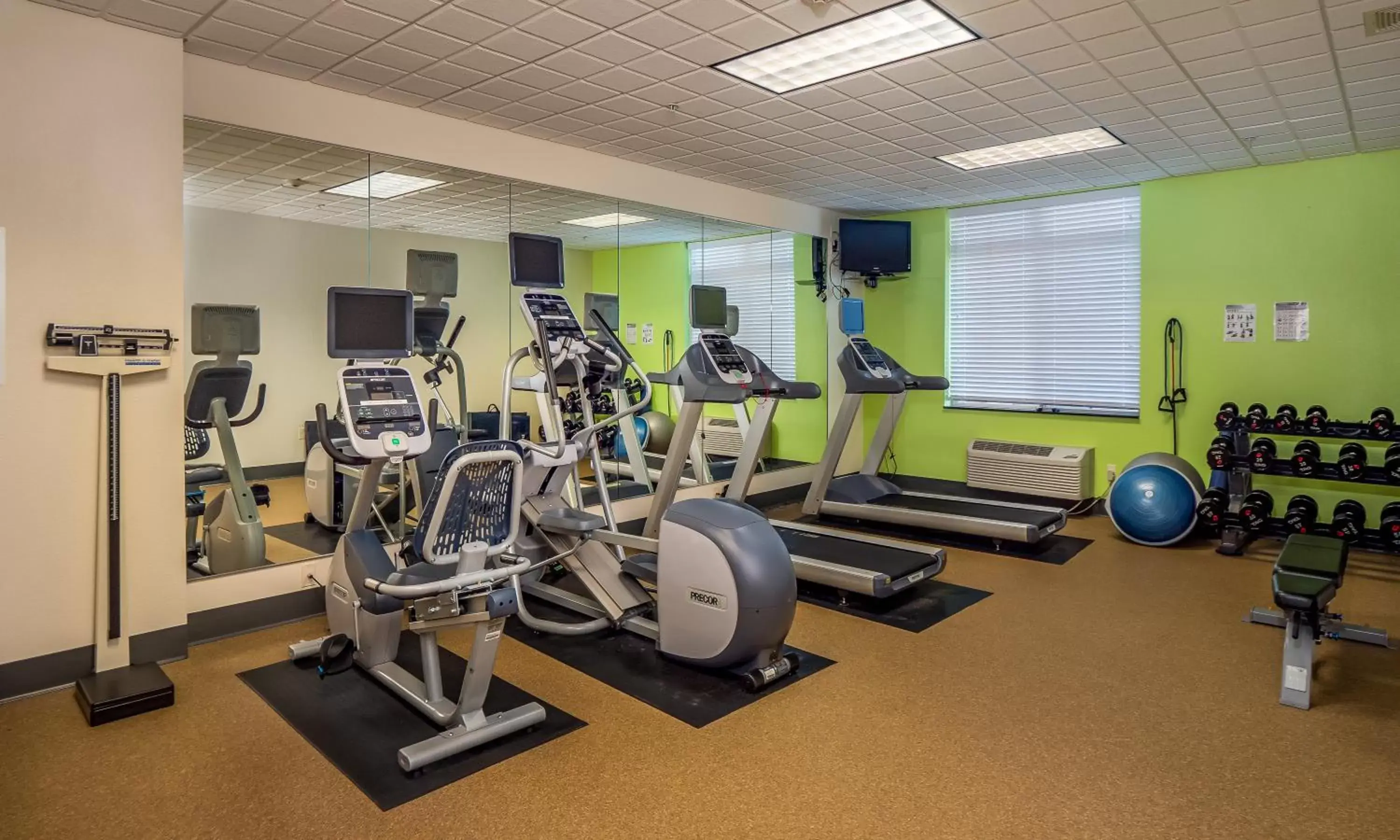 Fitness centre/facilities in Holiday Inn Stevens Point - Convention Center, an IHG Hotel