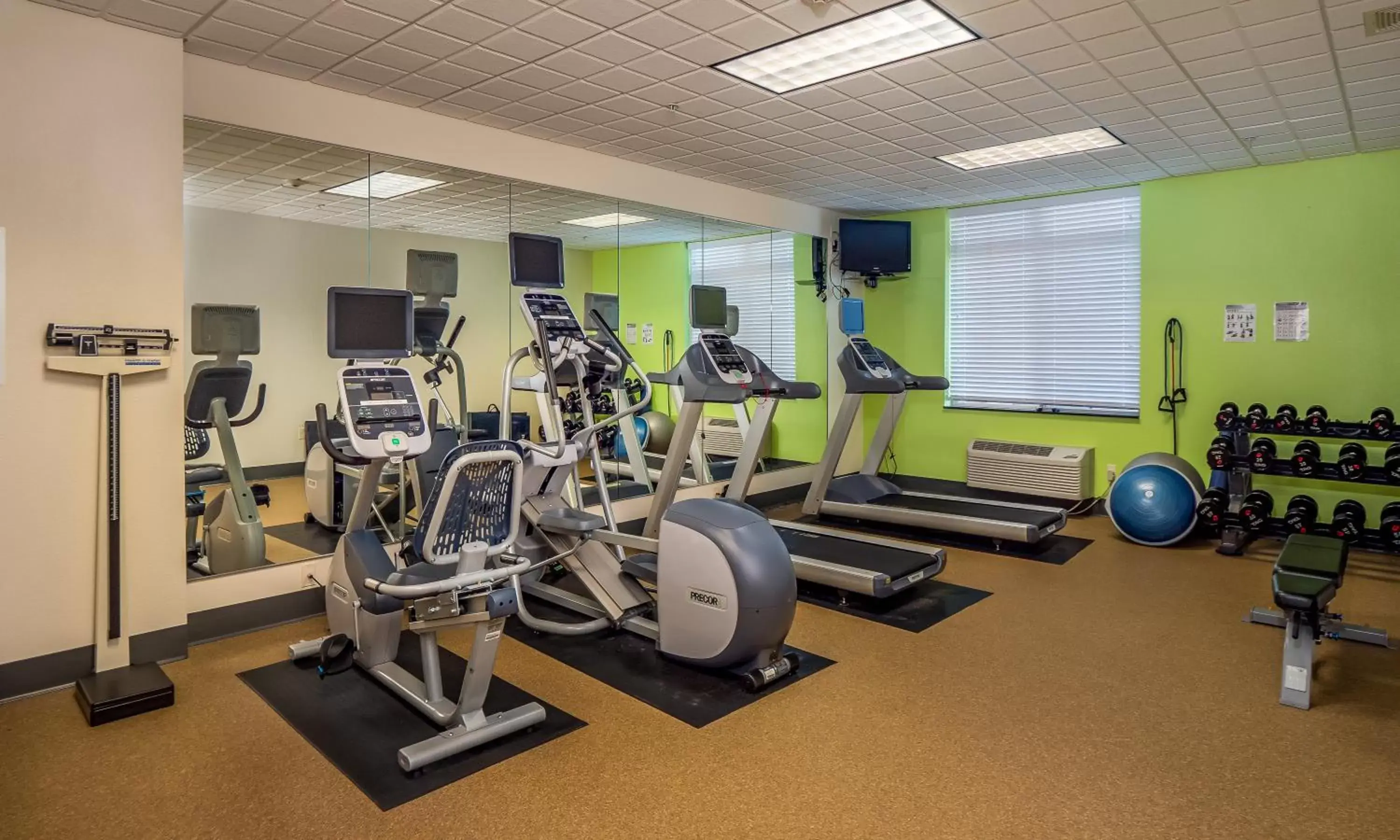 Fitness centre/facilities in Holiday Inn Stevens Point - Convention Center by IHG Fitness centre/facilities in Holiday Inn Stevens Point - Convention Center by IHG