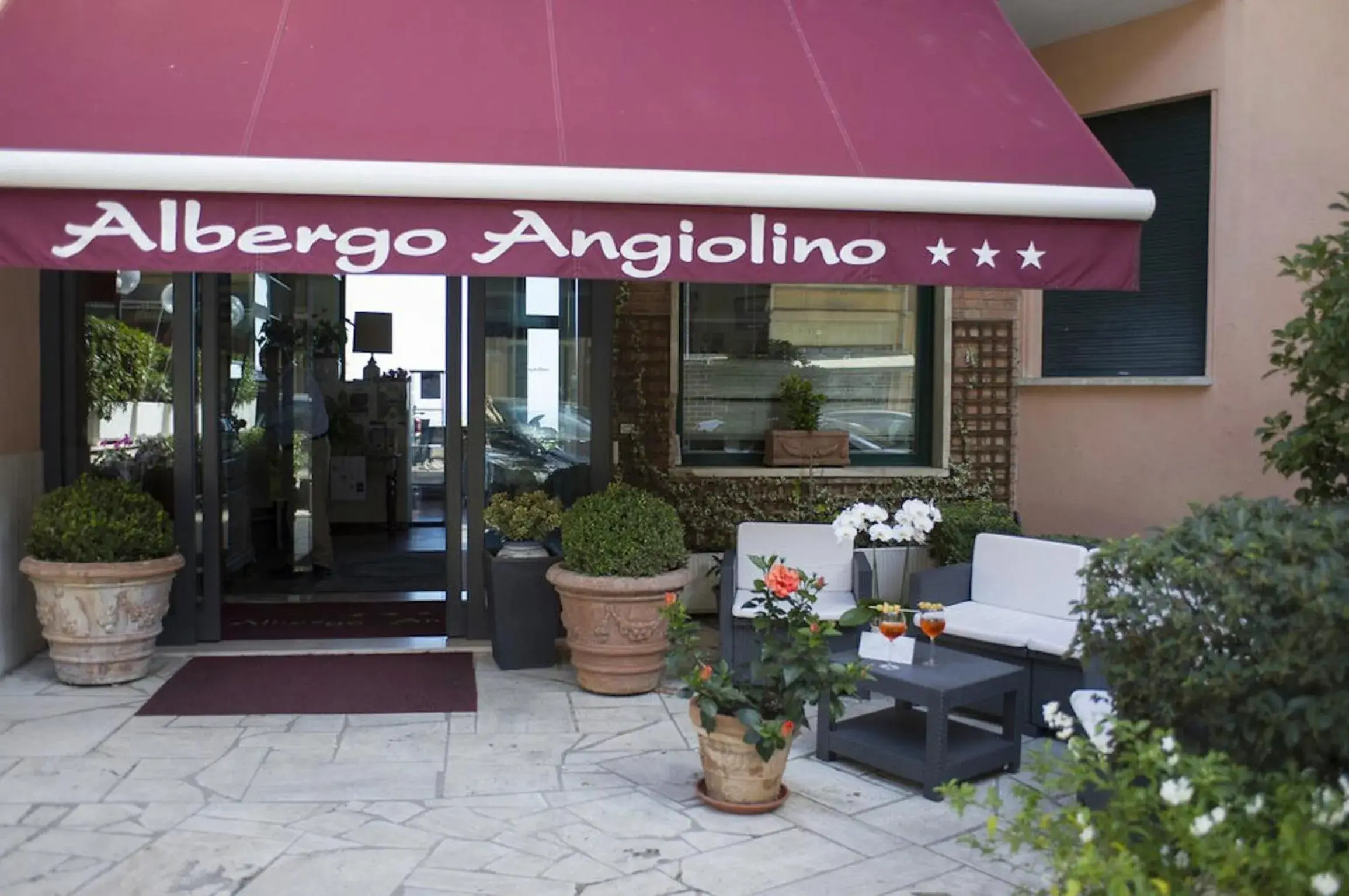 Facade/entrance in Hotel Angiolino