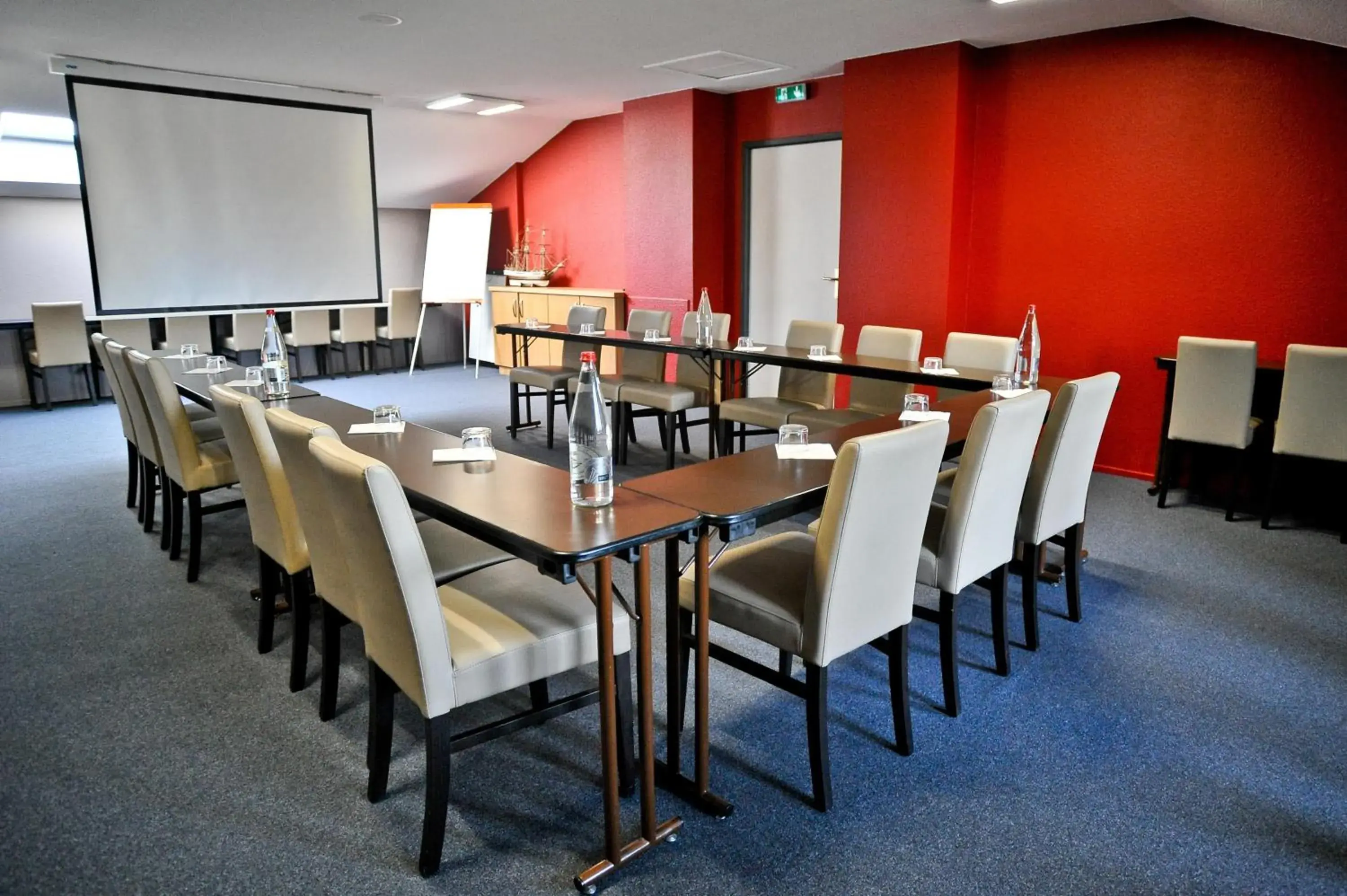 Business facilities in Hotel Loreak