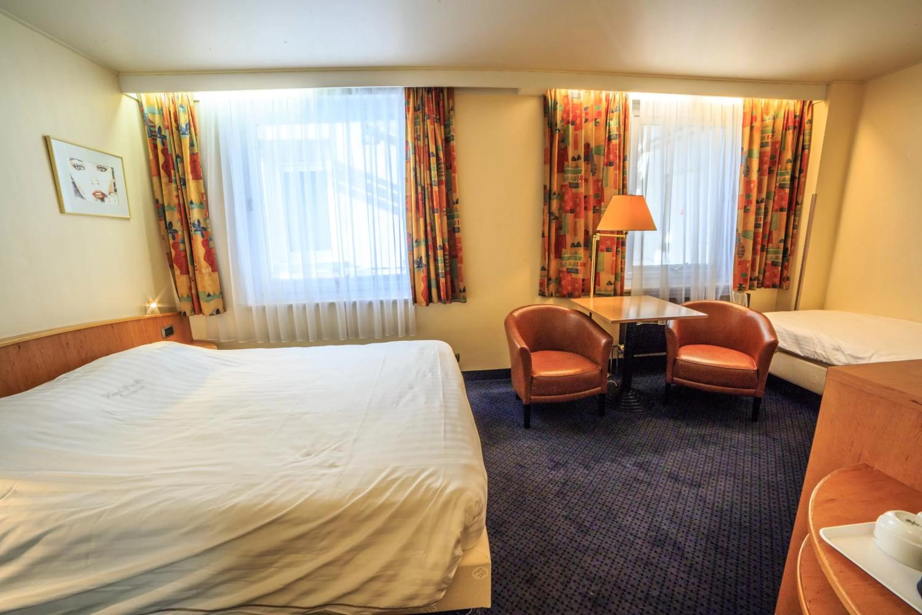 Photo of the whole room, Bed in Hotel Pacific