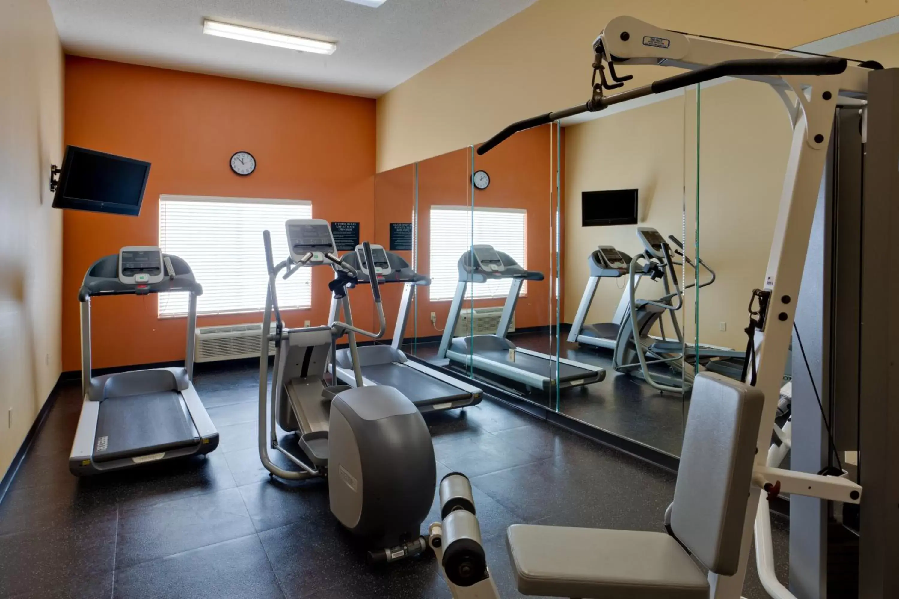 Fitness centre/facilities, Fitness Center/Facilities in Country Inn & Suites by Radisson, Bel Air/Aberdeen, MD