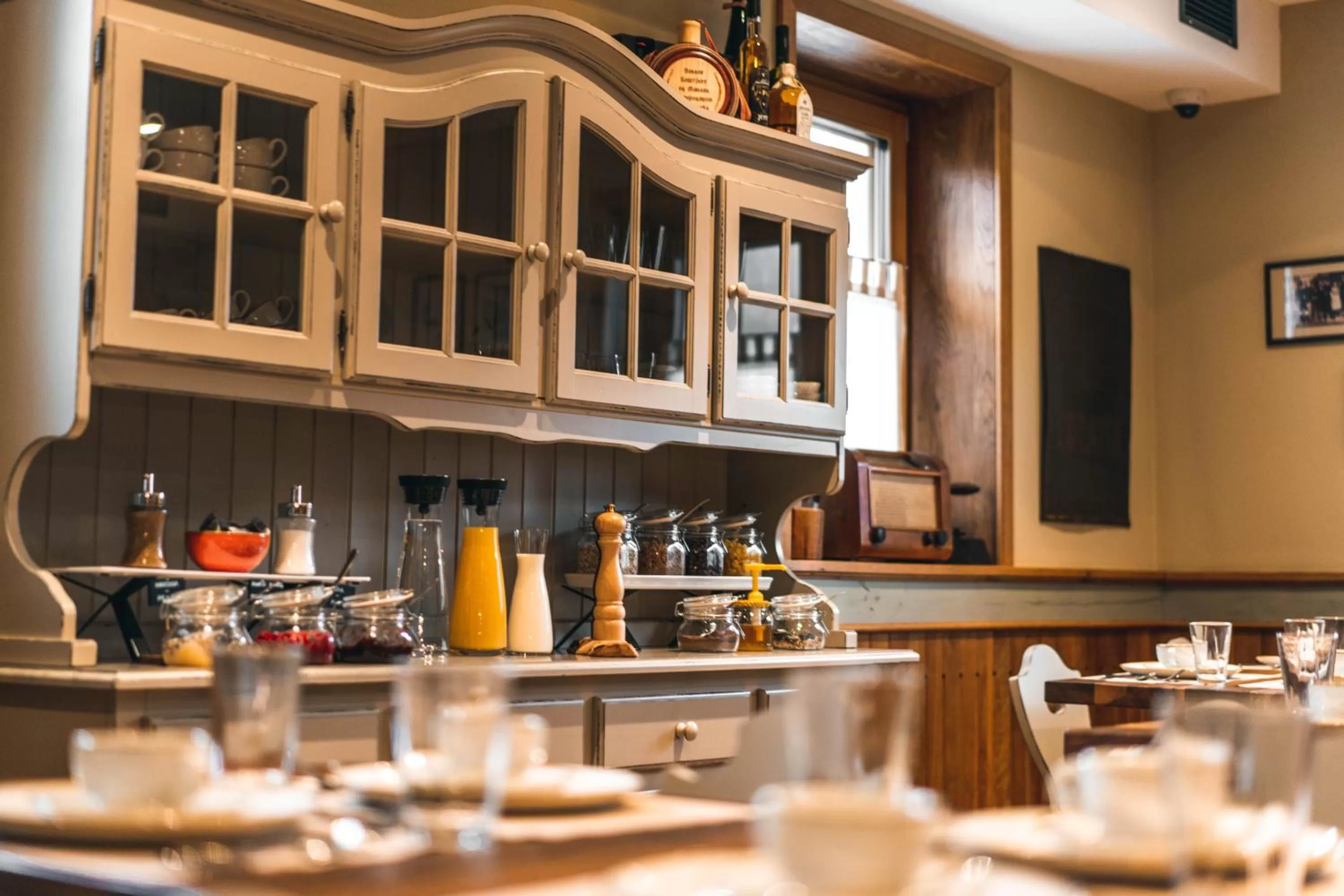 Restaurant/places to eat in Hotel Zamorc