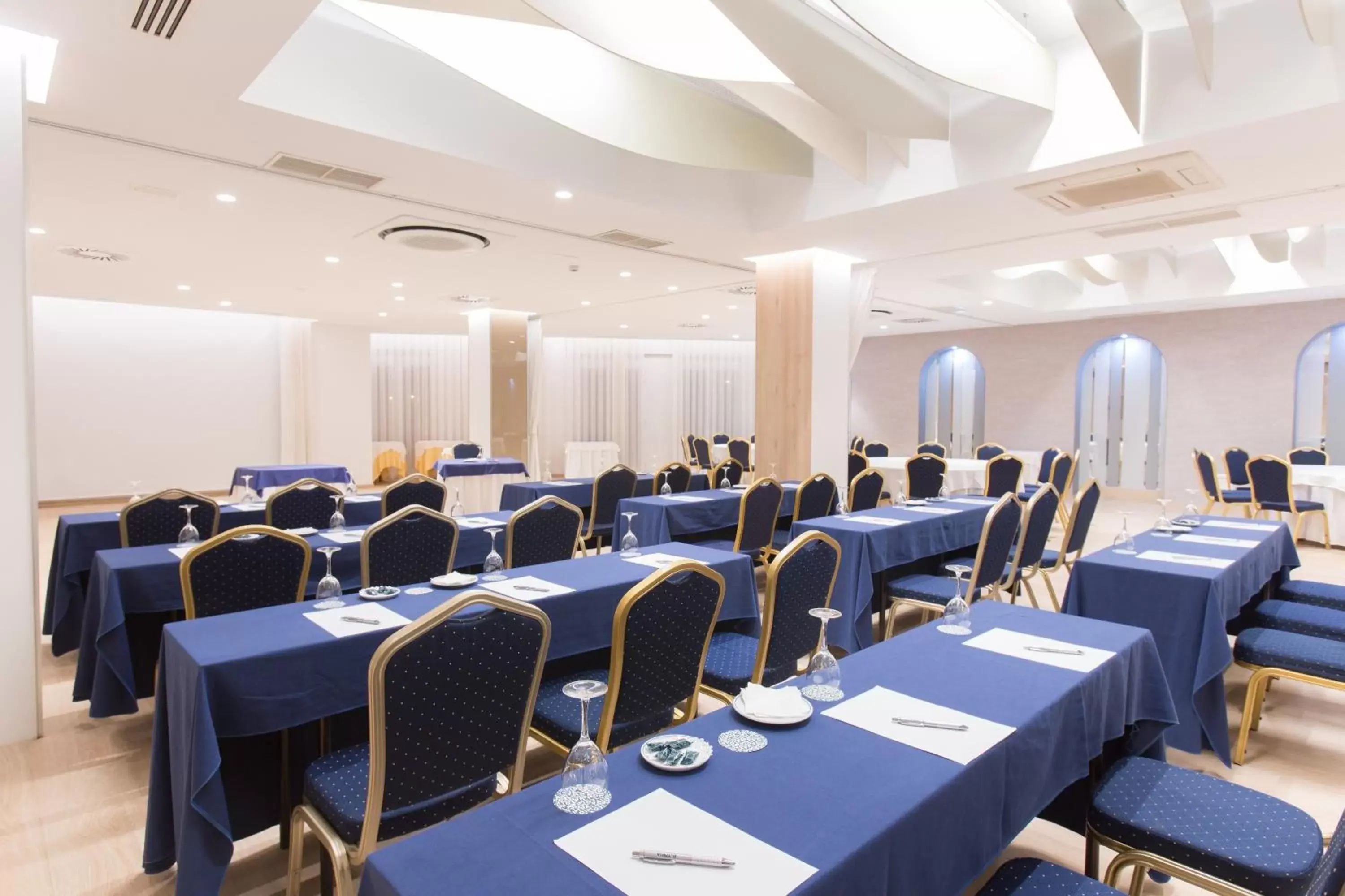 Banquet/Function facilities in Hotel Olympia Valencia