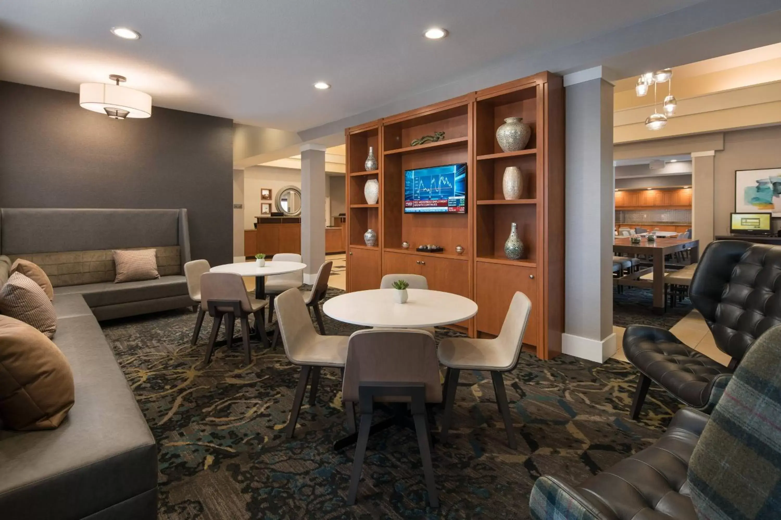 Lobby or reception, Lounge/Bar in Residence Inn by Marriott Camarillo