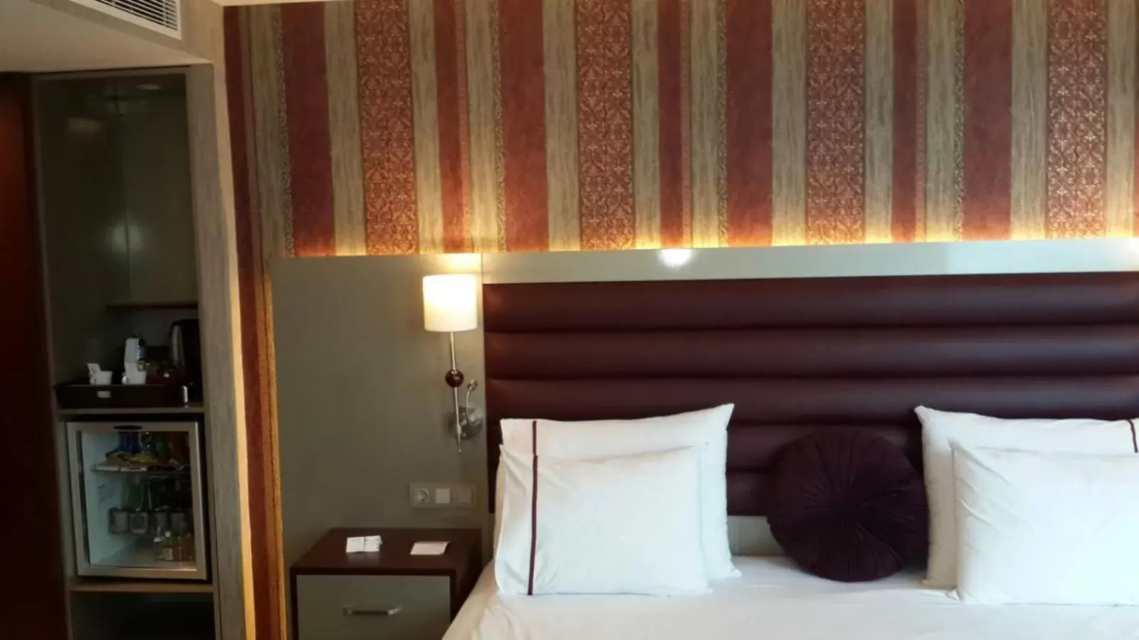 Decorative detail, Bed in Taksim Gonen Hotel