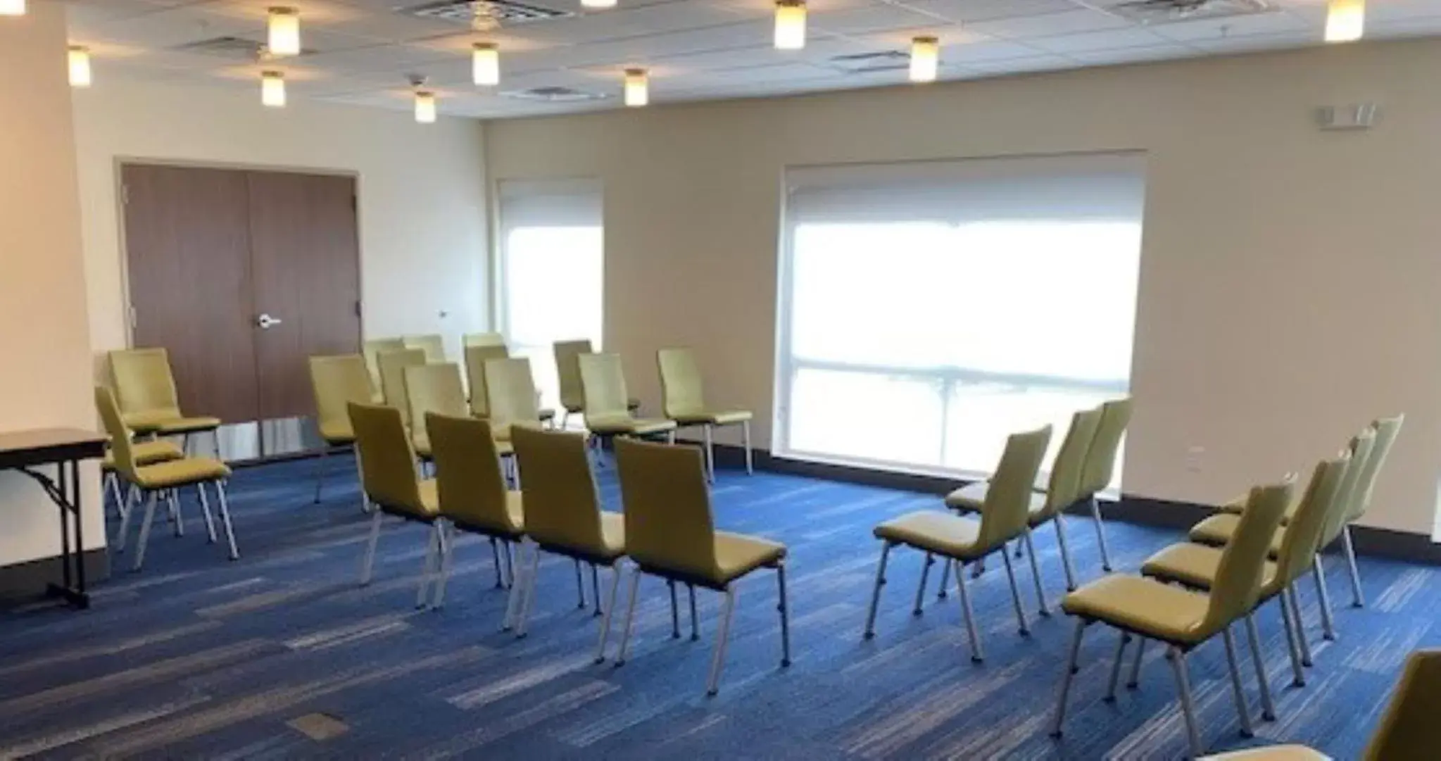 Meeting/conference room in Holiday Inn Express & Suites Warrensburg North, an IHG Hotel