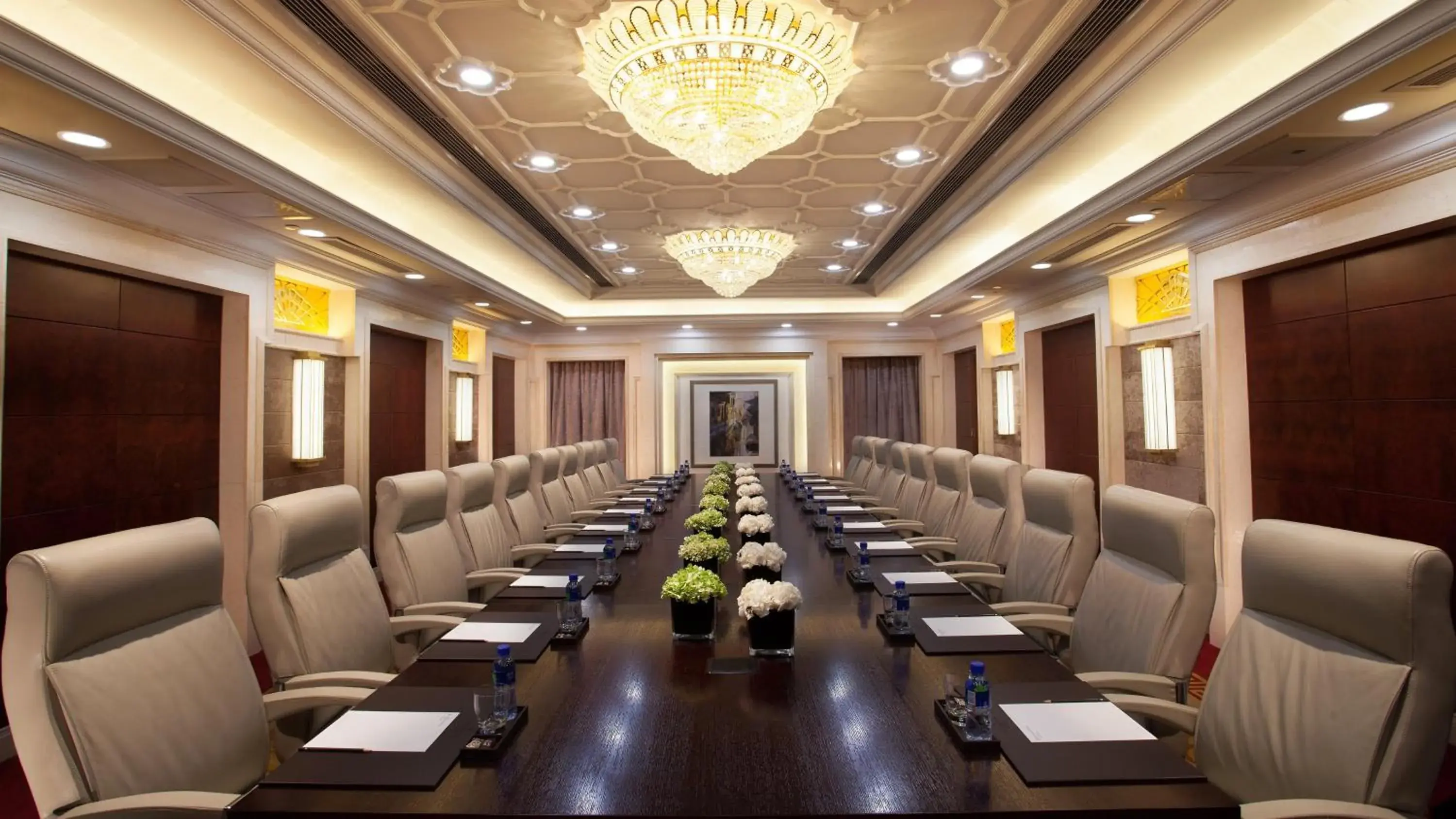 Meeting/conference room in InterContinental Wuhan, an IHG Hotel