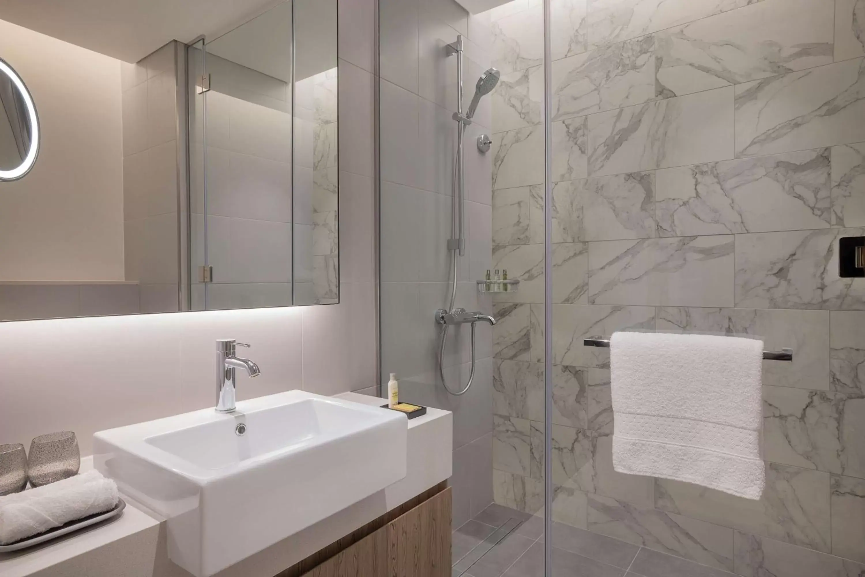 Bathroom in Doubletree By Hilton Abu Dhabi Yas Island Residences