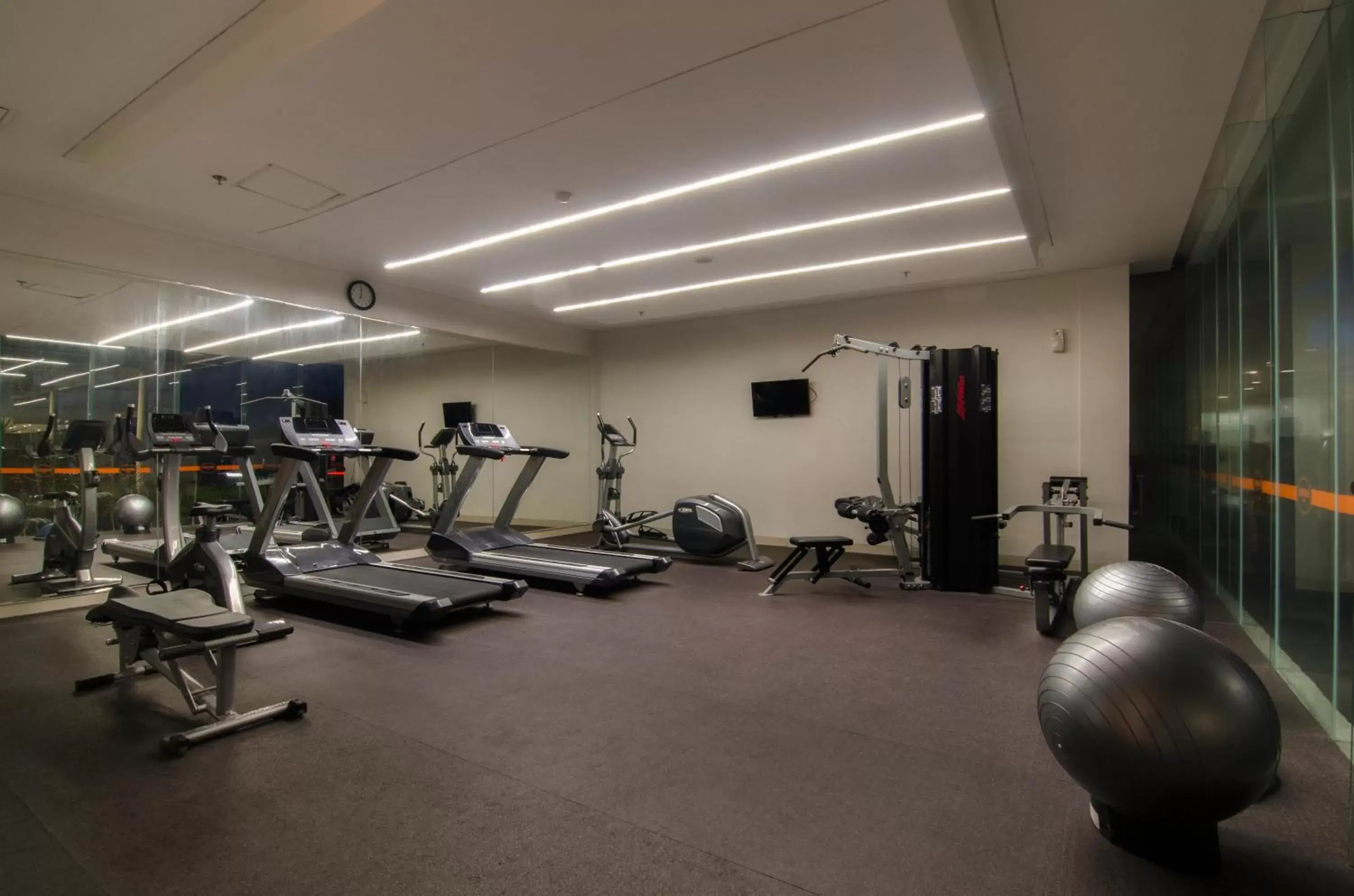 Fitness centre/facilities, Fitness Center/Facilities in HARRIS Hotel and Conventions Denpasar Bali