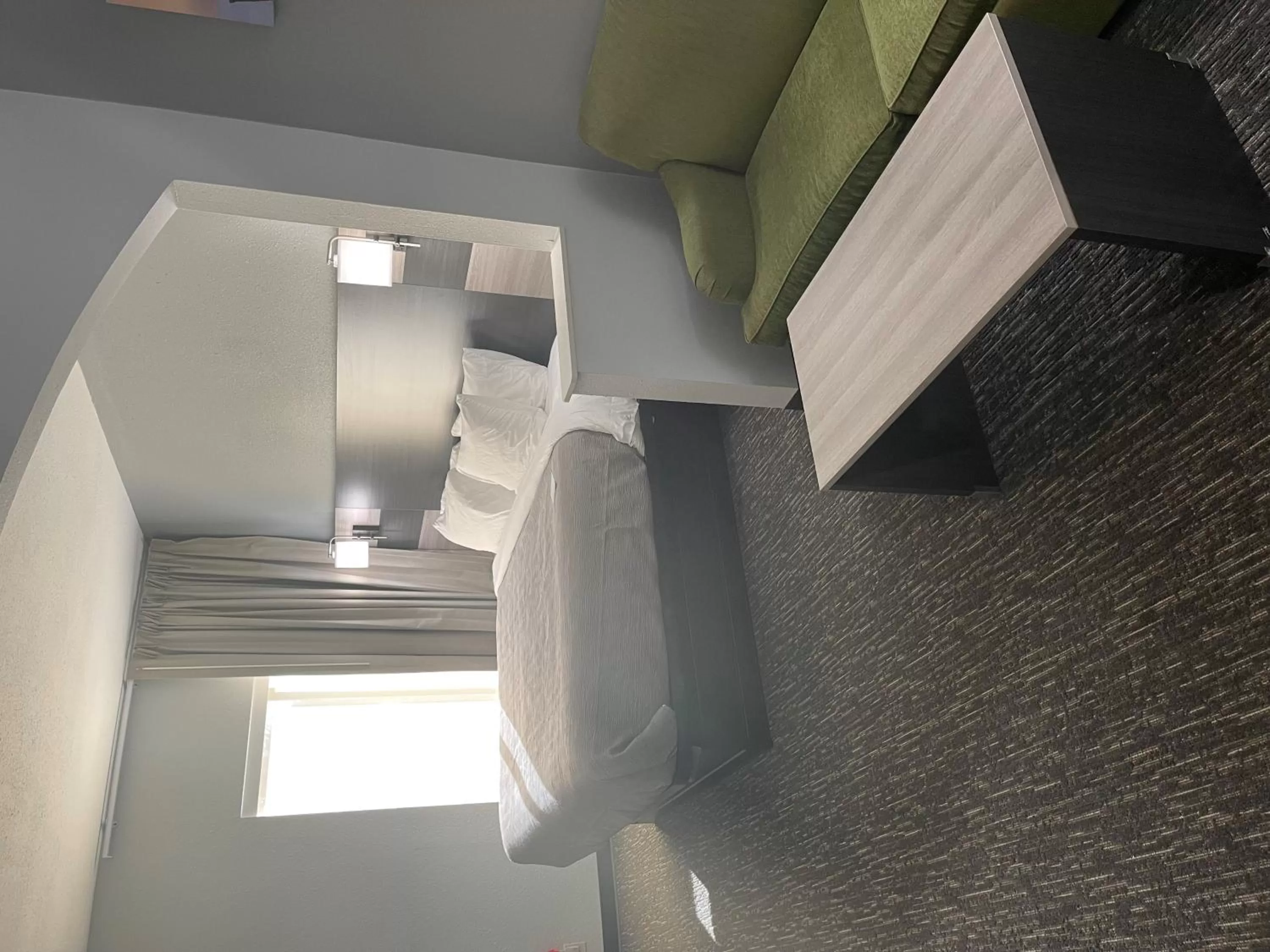 Bedroom in Quality Suites Abilene Mall Area