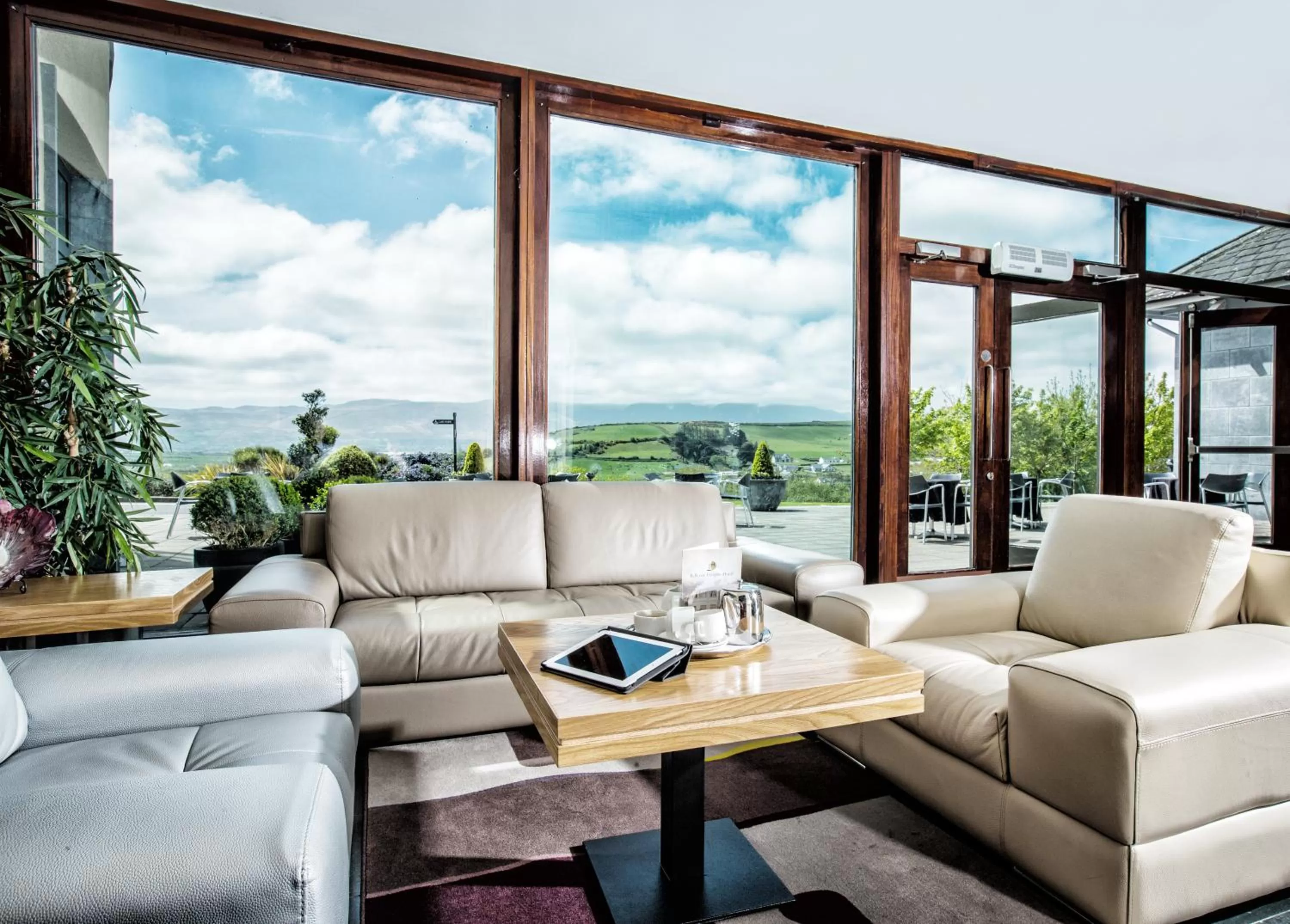 Lobby or reception in Ballyroe Heights Hotel