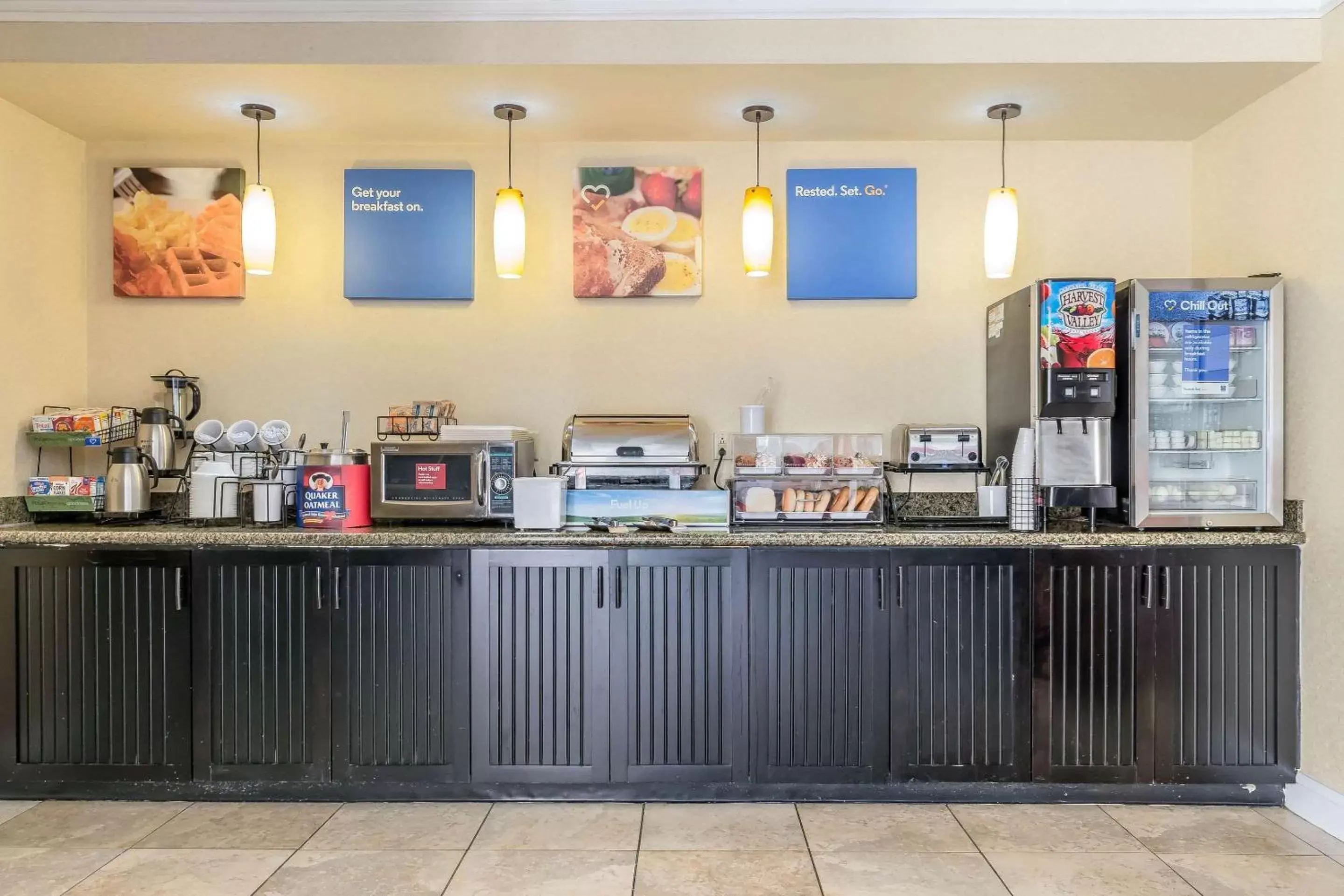 Restaurant/places to eat in Comfort Inn Cranberry Township