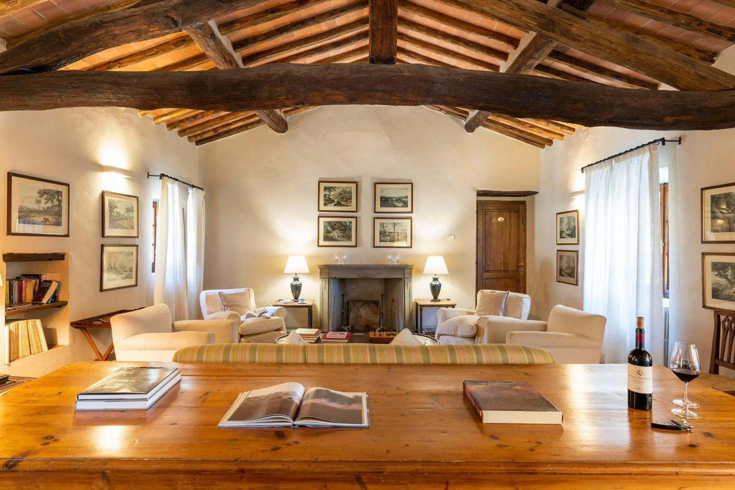 Communal lounge/ TV room, Seating Area in Castello di Fonterutoli Wine Resort