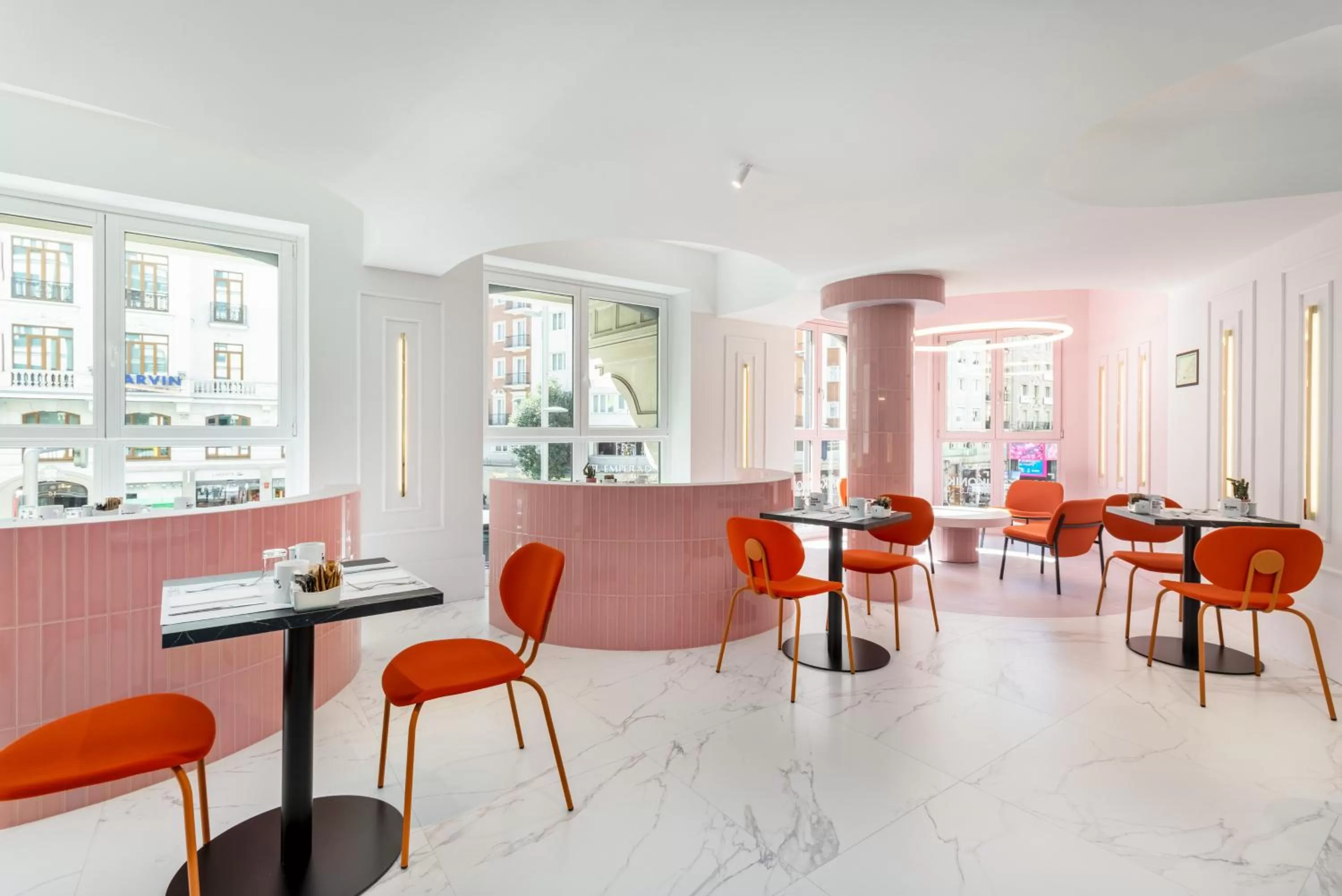 Breakfast in Ikonik Gran Vía