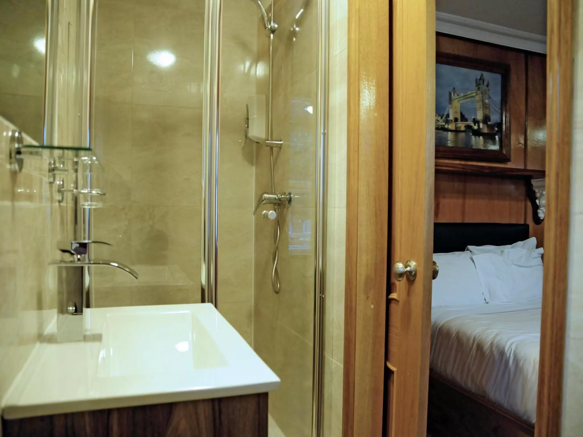 Decorative detail, Bed in Cricklewood Lodge Hotel