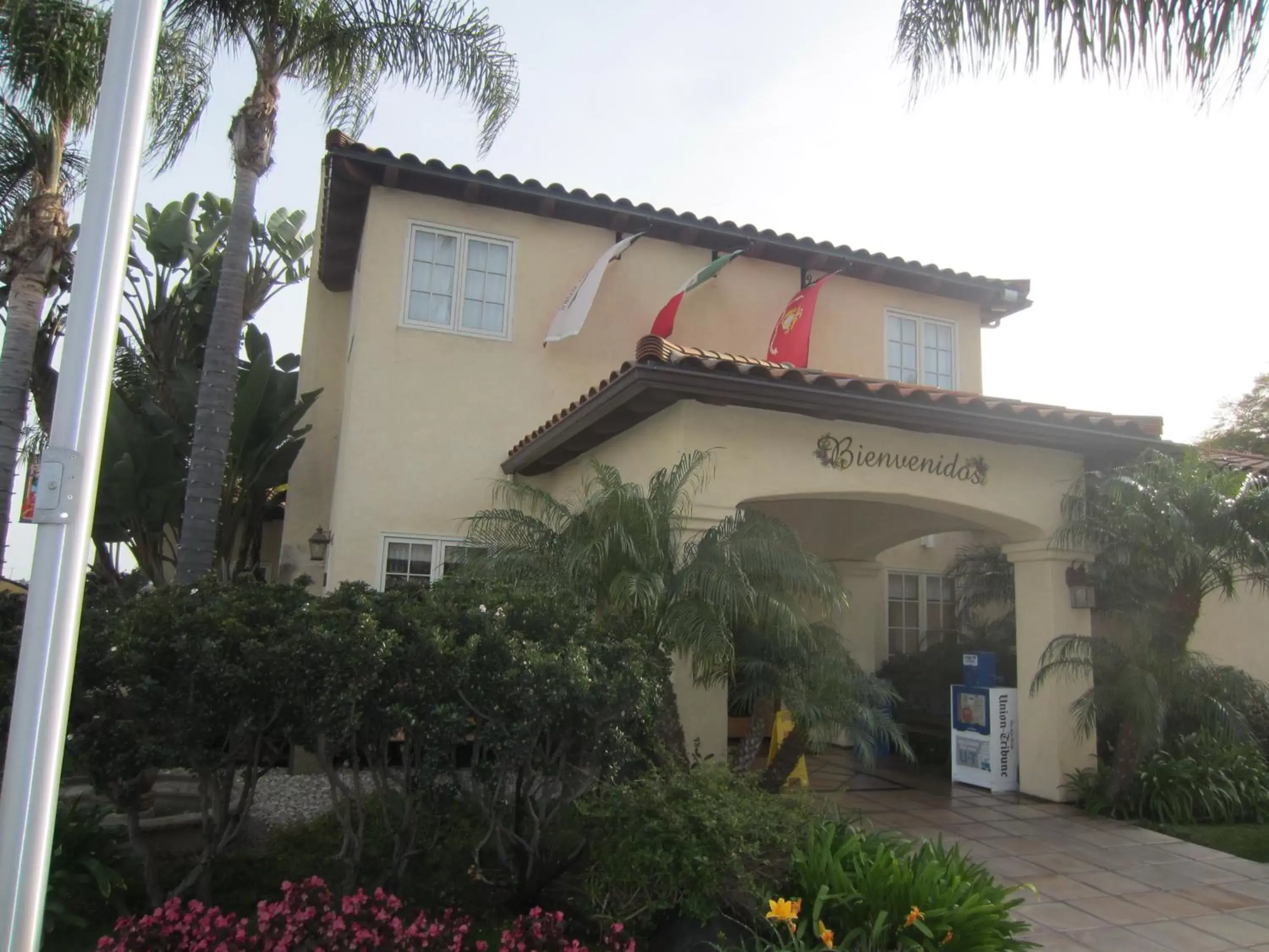 Facade/entrance in Old Town Inn Facade/entrance in Old Town Inn