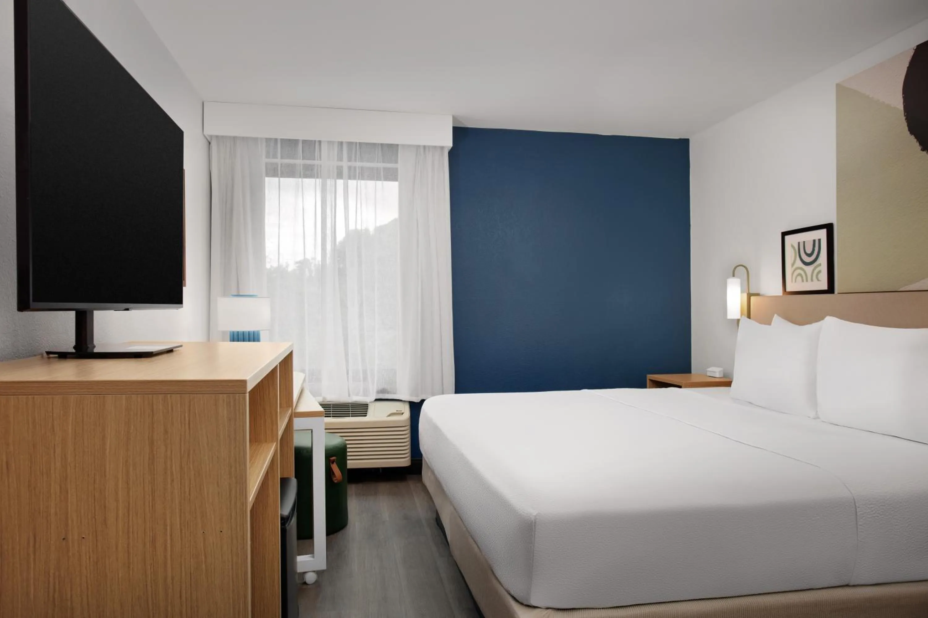 Bedroom, Bed in Days Inn by Wyndham Atlanta Marietta Galleria