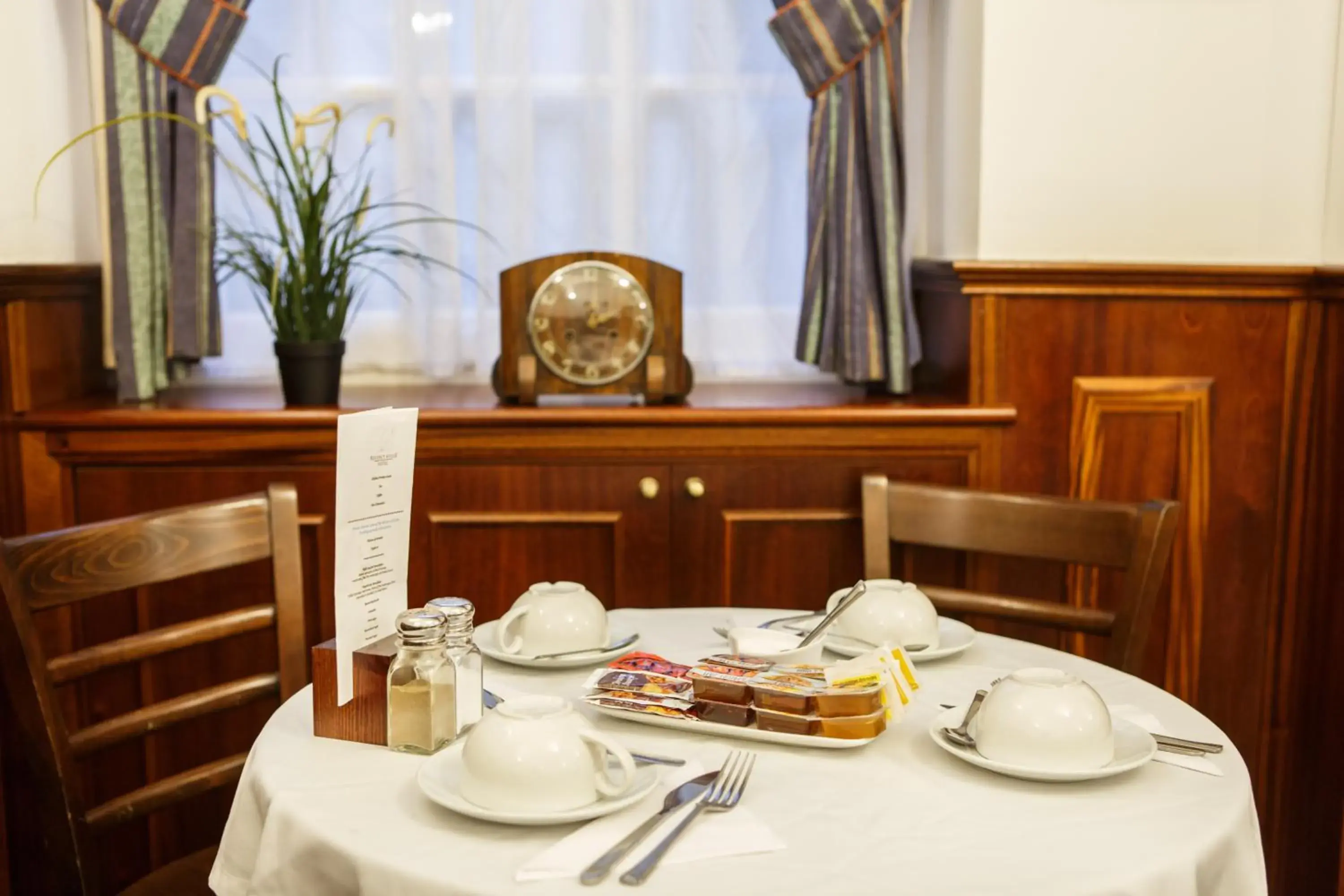 English/Irish breakfast, Restaurant/Places to Eat in Regency House Hotel