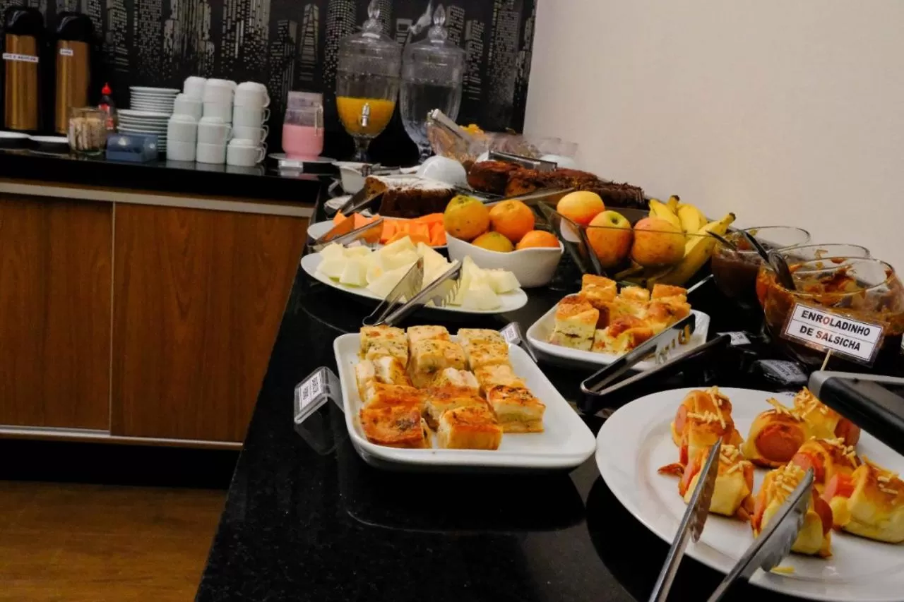 Restaurant/places to eat in Paraná Comfort Hotel