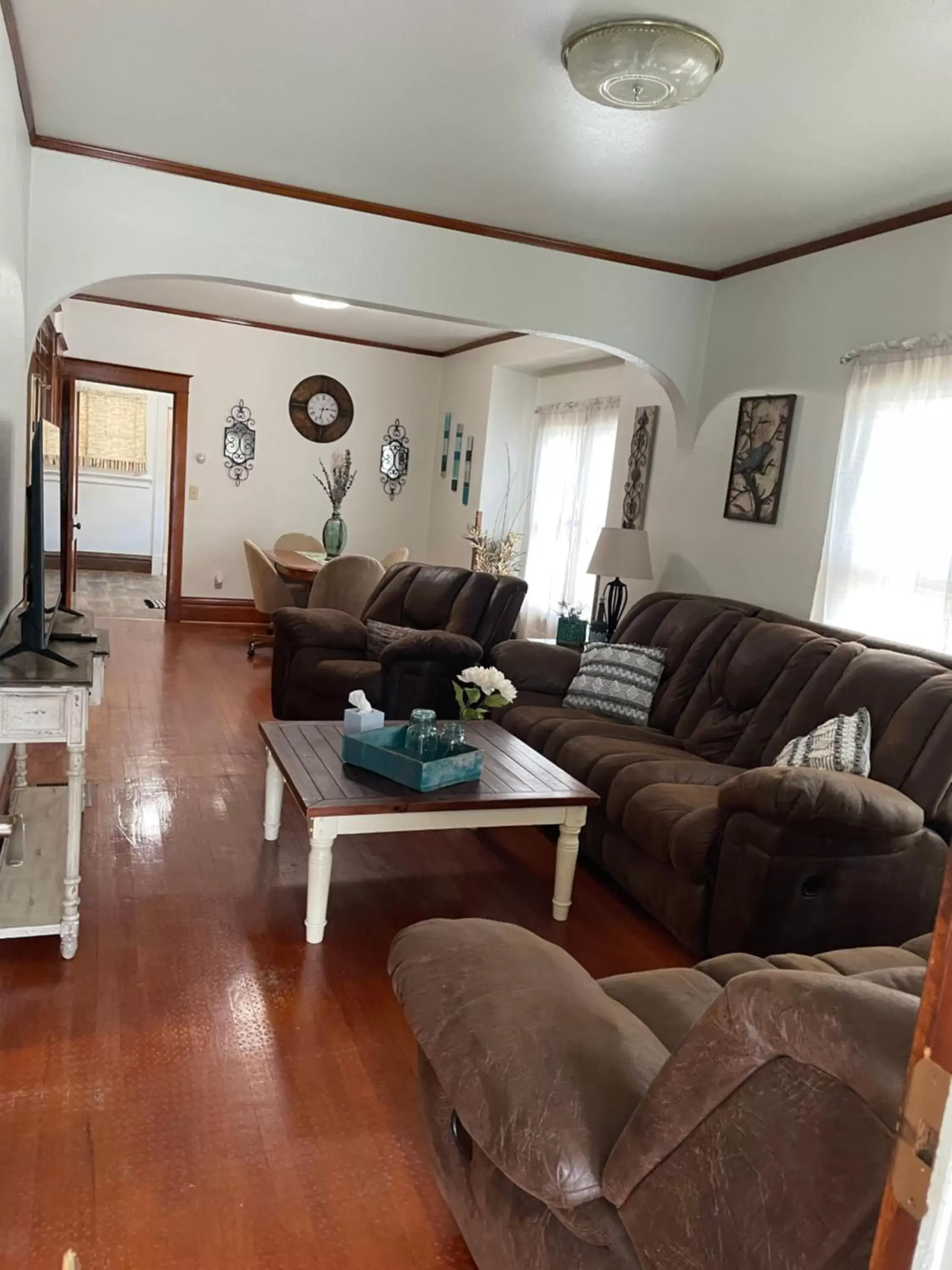 Living room, Seating Area in East Side Motel & Cabins