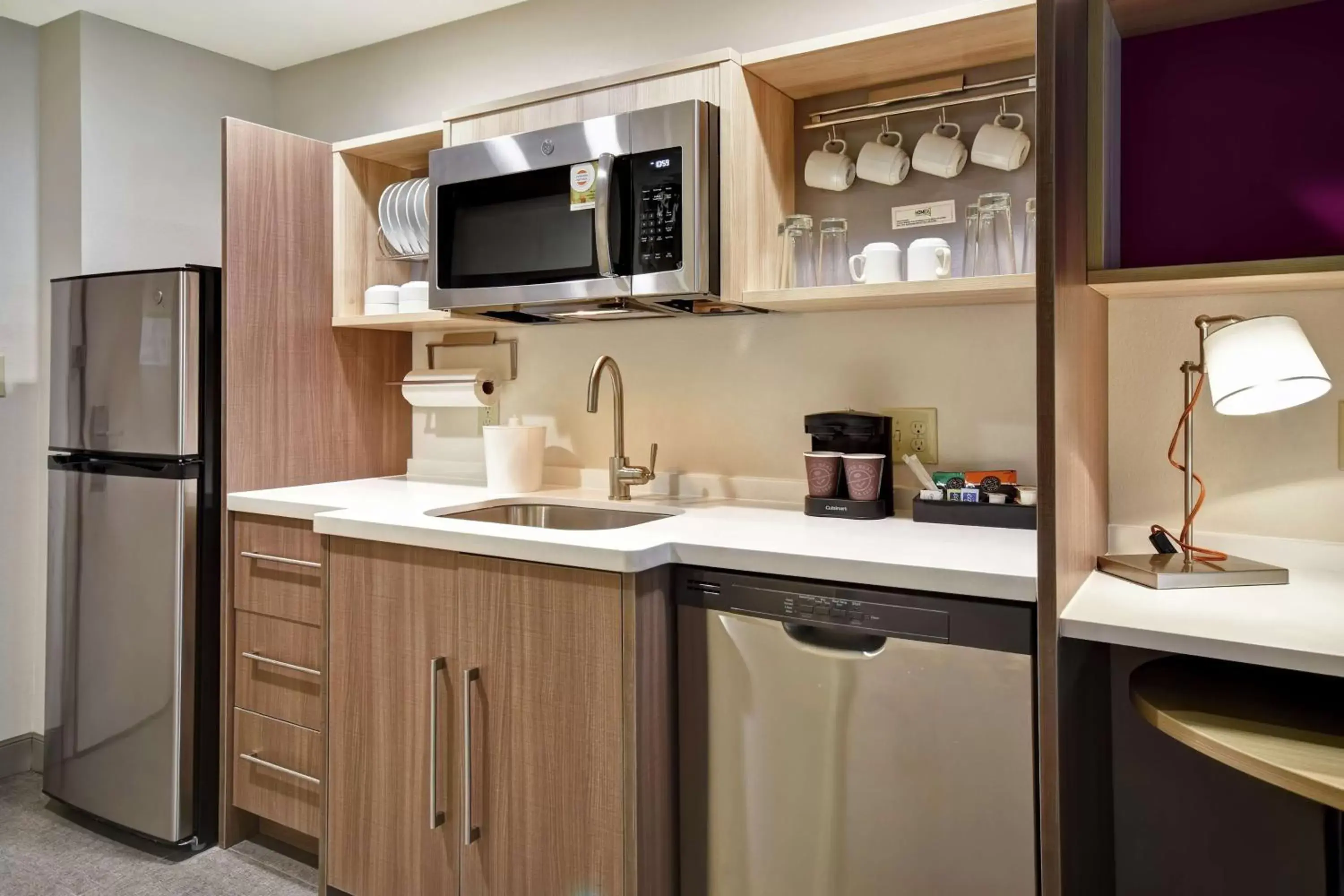 Bedroom, Kitchen/Kitchenette in Home2 Suites By Hilton Birmingham/Fultondale, Al