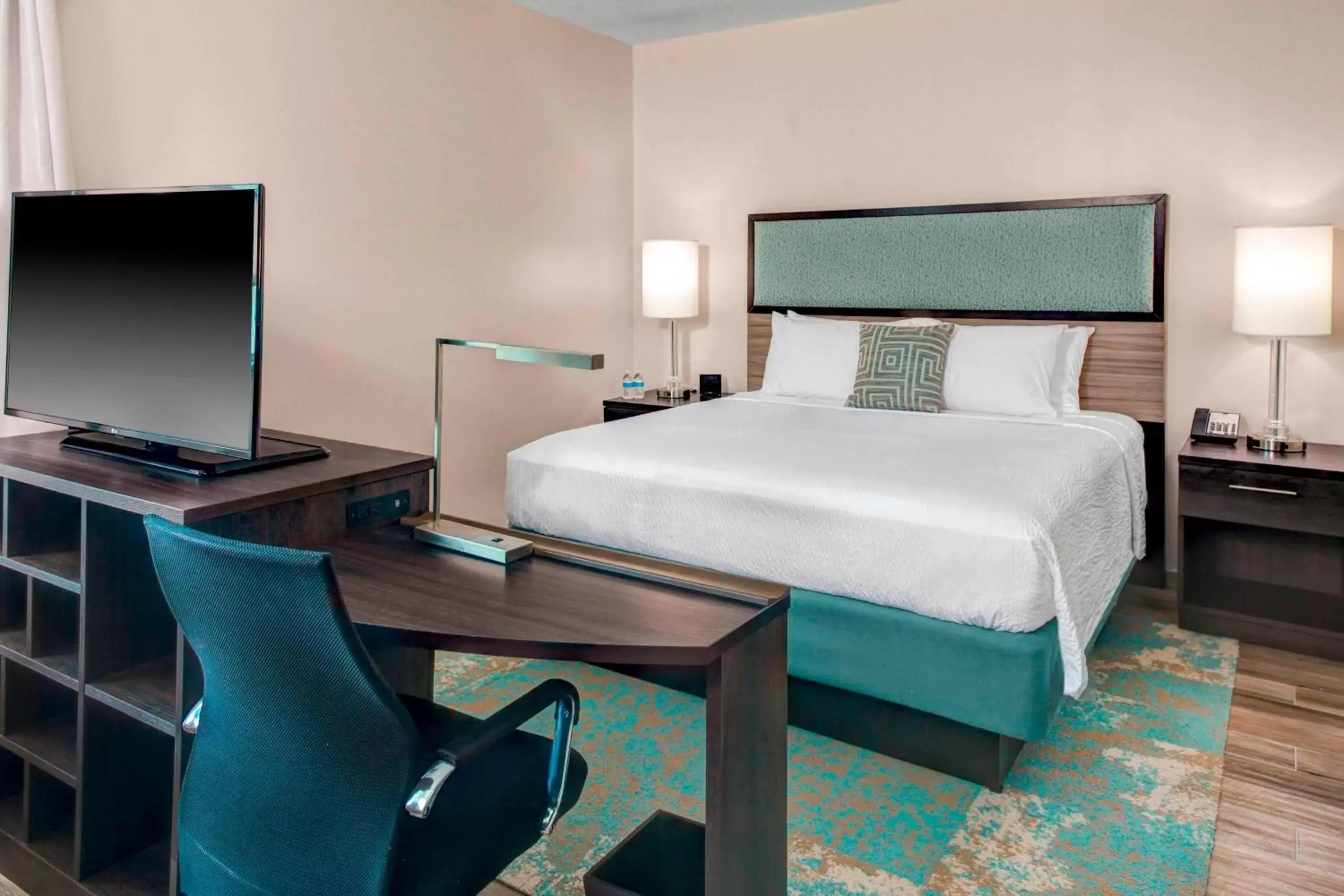 Photo of the whole room, Bed in Residence Inn by Marriott Miami Beach Surfside