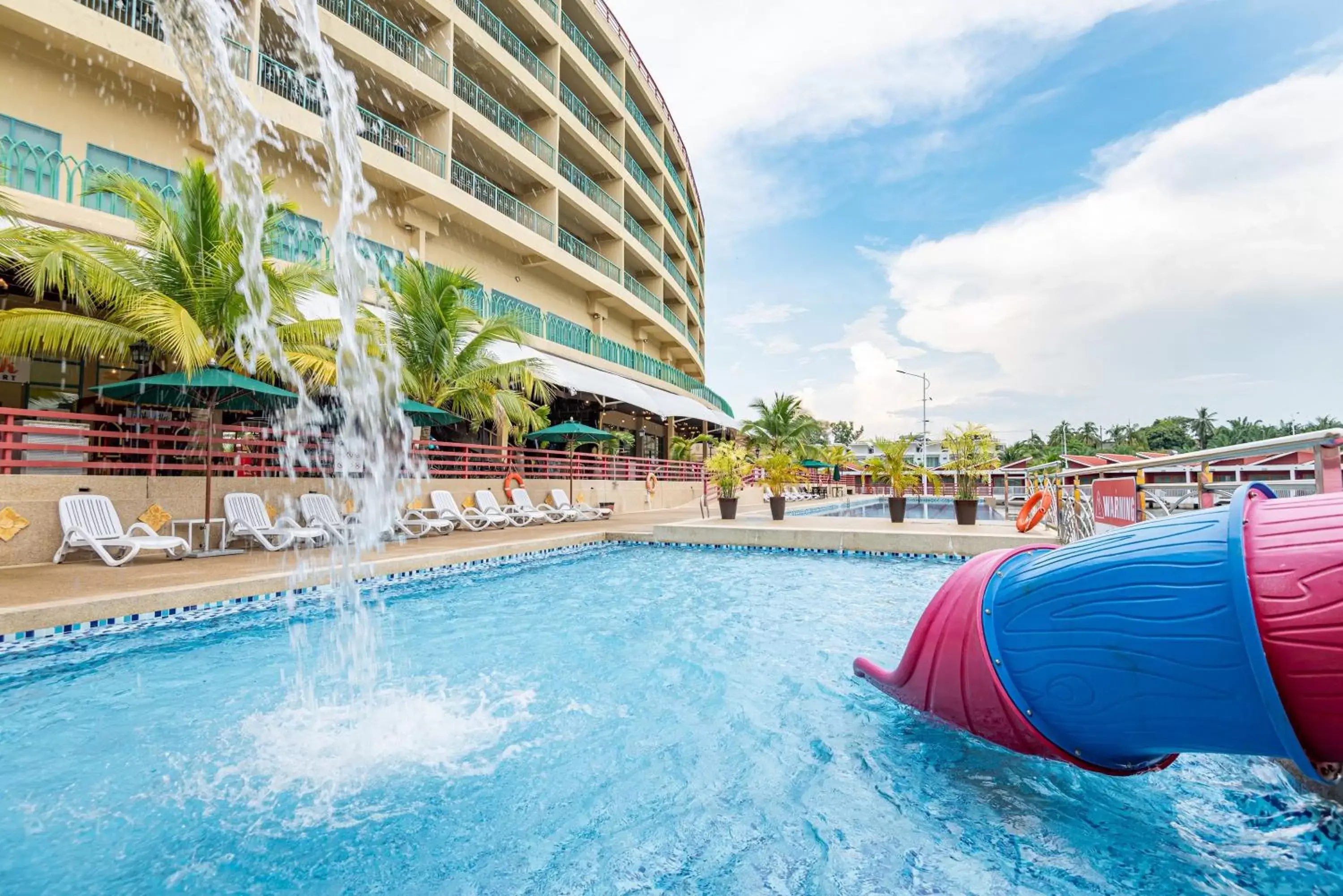 Swimming Pool in Tasik Villa International Resort